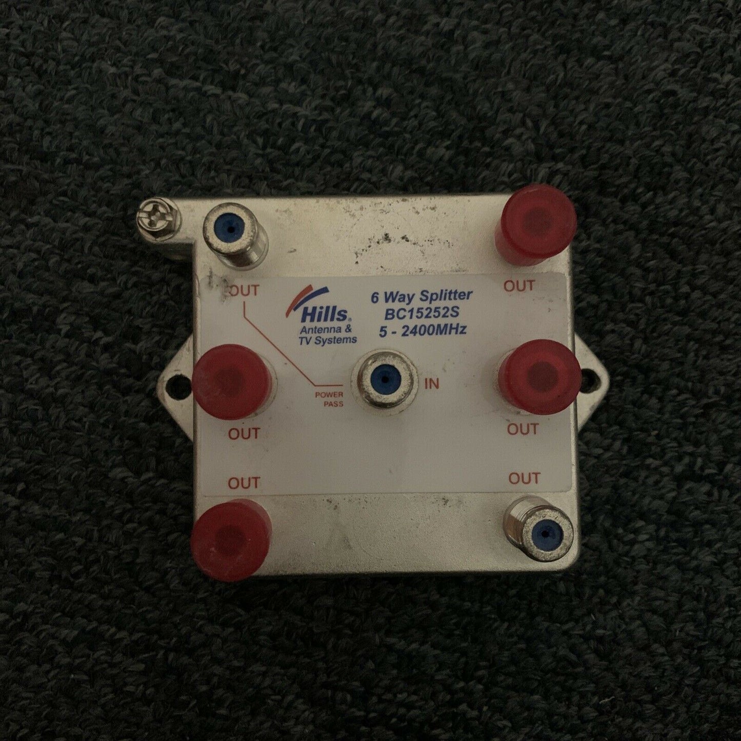 Hills Digital TV Antenna 6 Way Splitter F Type (5-2400MHz) - BC15252S