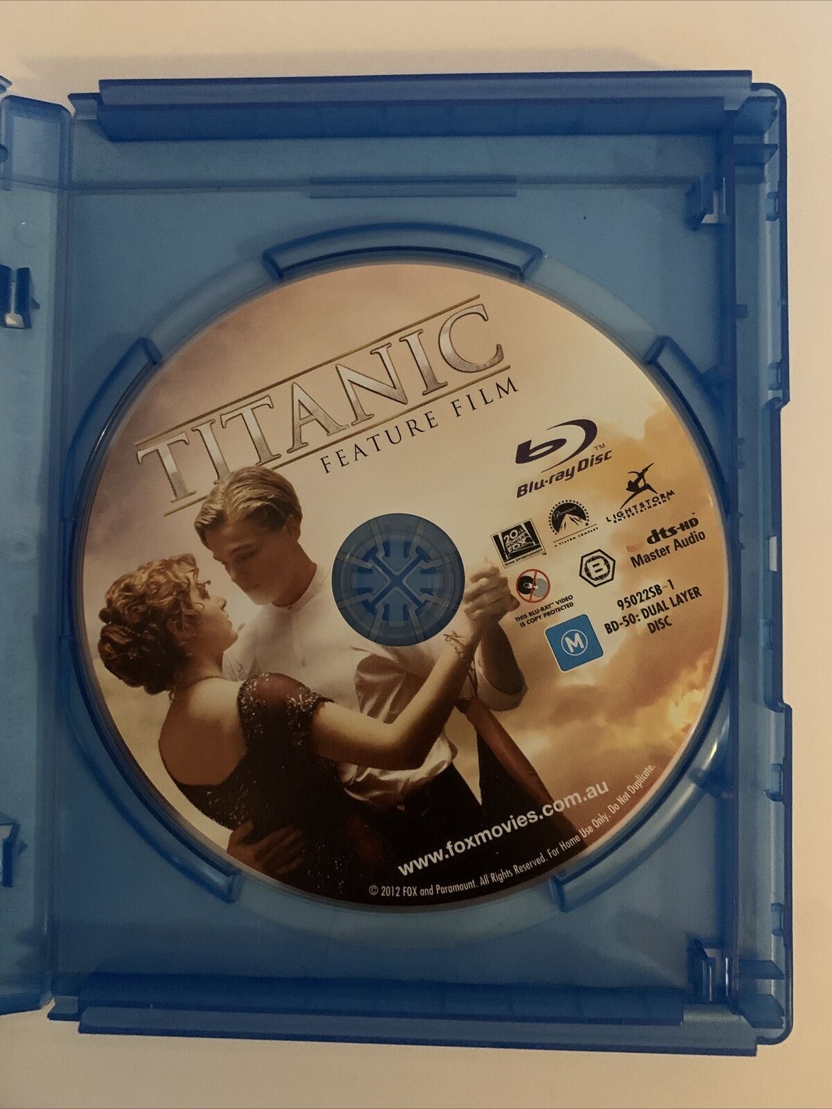 Titanic (Blu-ray, 1997) Leonardo DiCaprio, Kate Winslet, Billy Zane. Region B