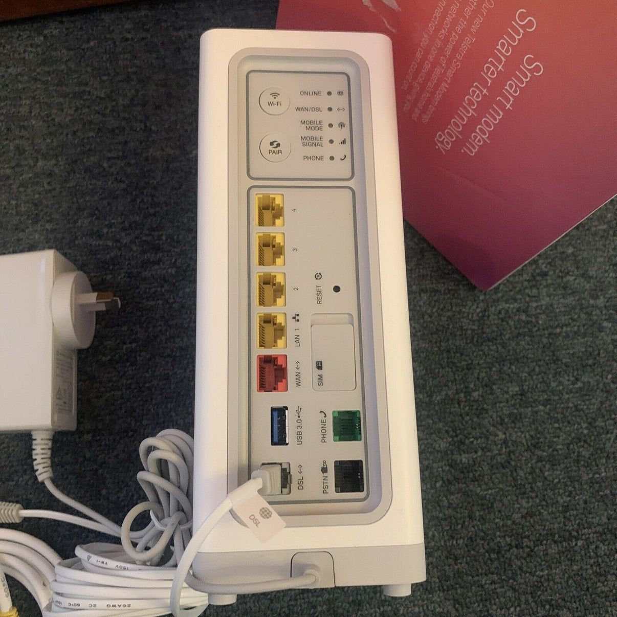 TELSTRA Smart Modem Gen 2 with Voice Backup & 4G Backup Retro Unit