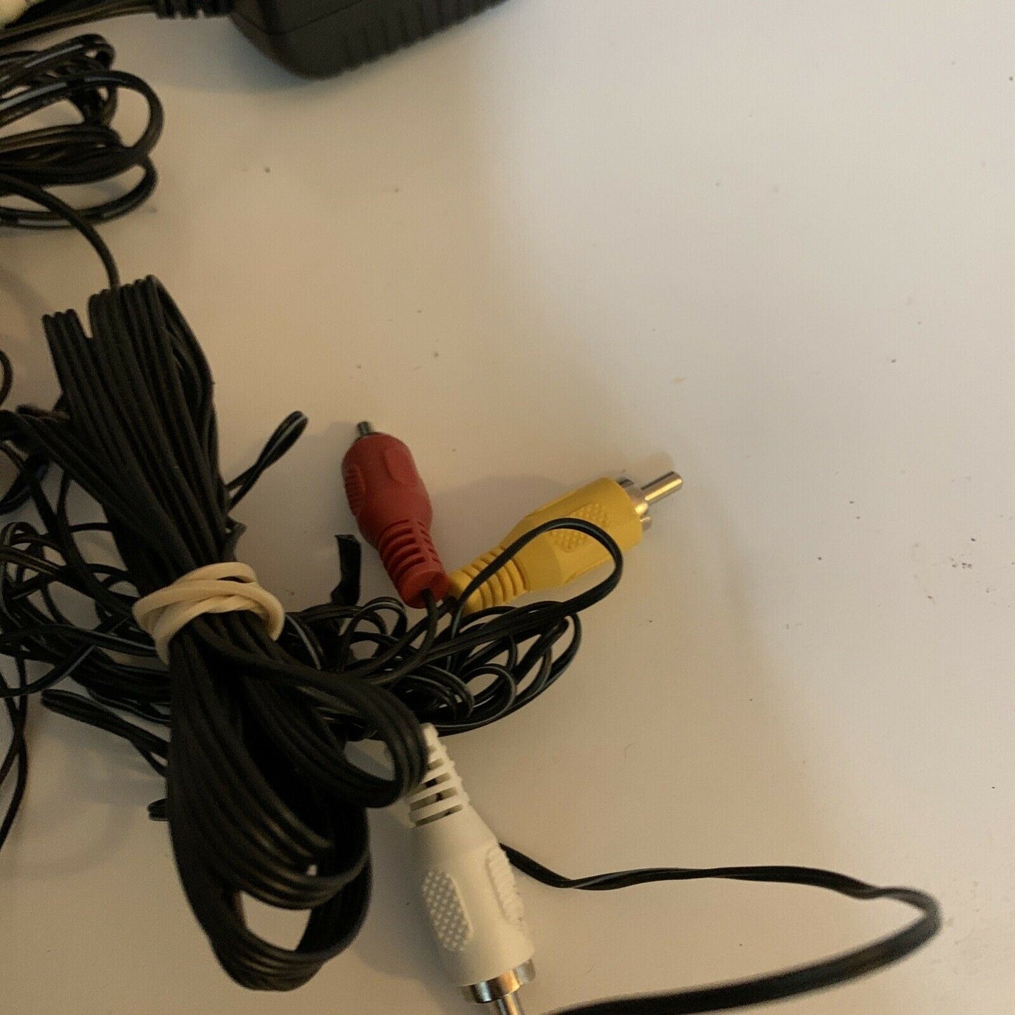 Dick Smith Wireless 5.8Ghz AV Sender 2488AR - Video Transmitter to Another TV