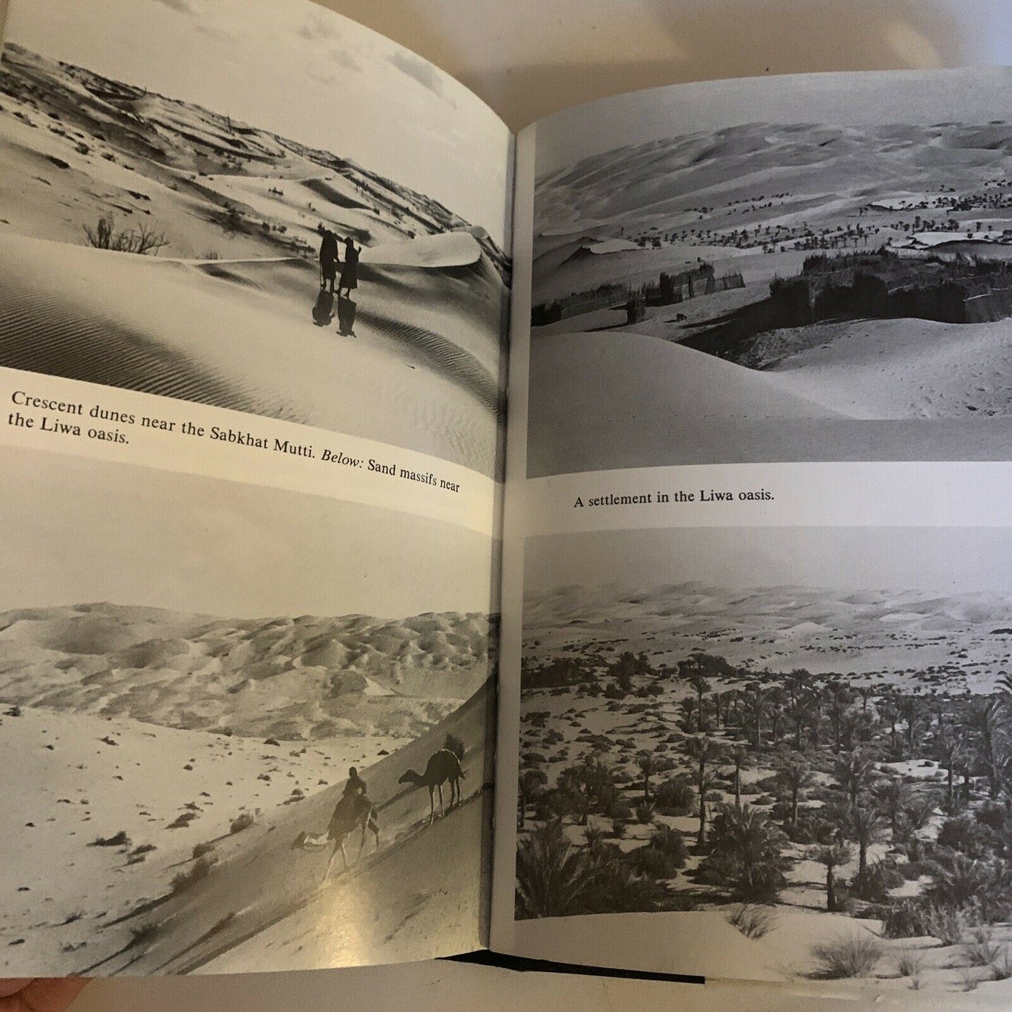 Arabian Sands by Wilfred Thesiger (Hardcover, 1990)