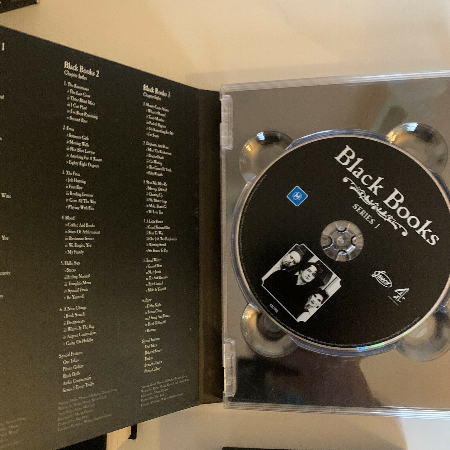 Black Books - The Definitive Collectors Edition DVD & Wine Opener