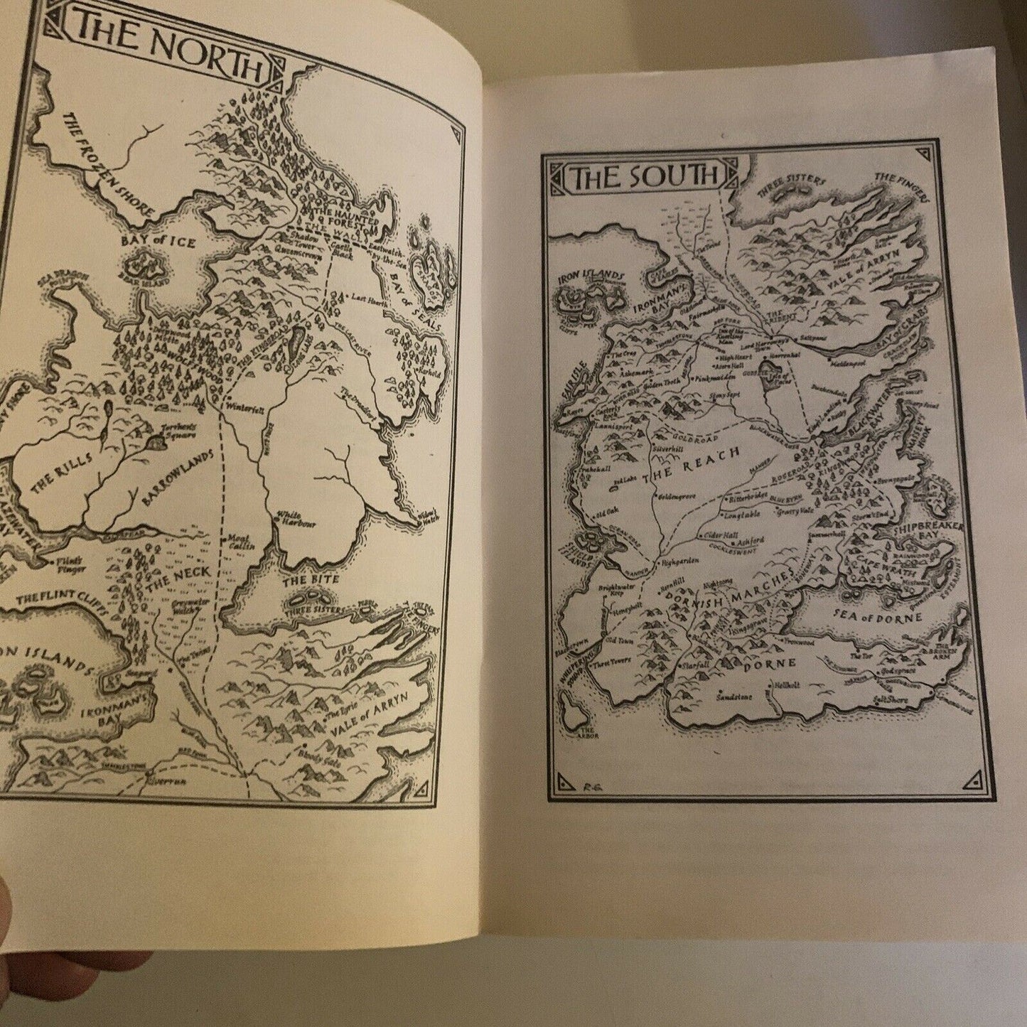 A Feast for Crows & Clash Of Kings by George R. R. Martin (2006, Paperback)