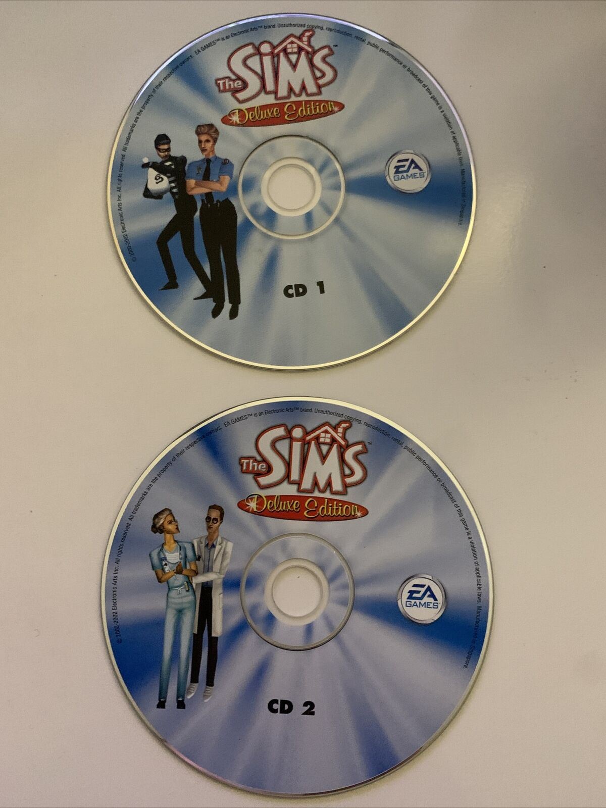 The Sims Deluxe Edition - PC Windows Game 2002 EA Games Complete With Manuals