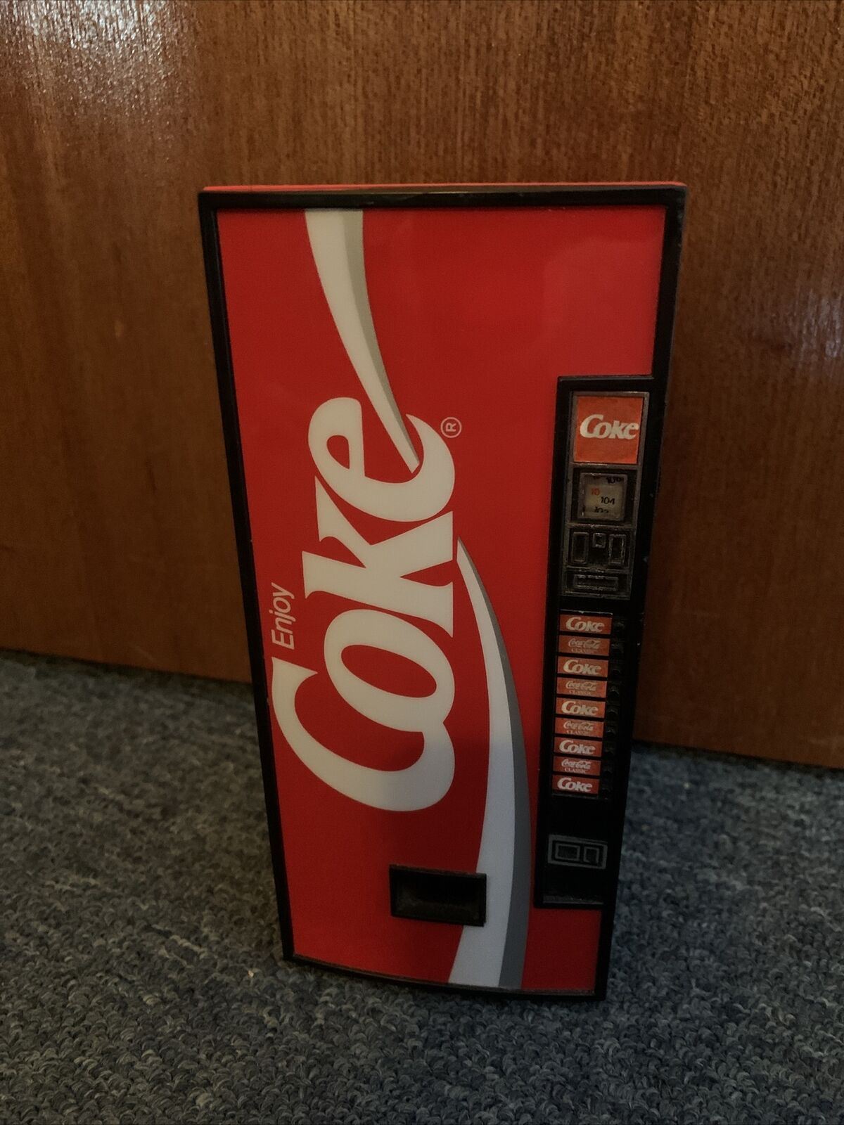 Vintage Coca Cola Portable AM/FM Radio Vending Machine Model: 1989