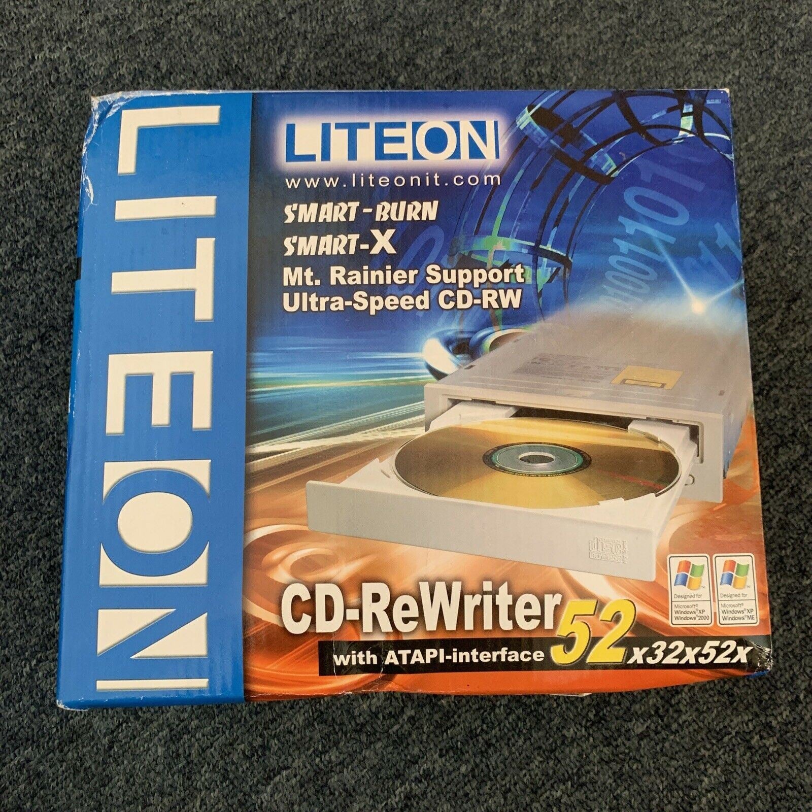 Vintage Liteon CD-Rewriter with ATAPI-Interface 52x32x52 – Retro Unit
