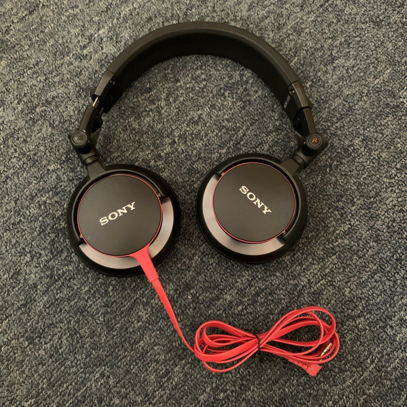 Sony MDR V55 Extra Bass Headphones Retro Unit