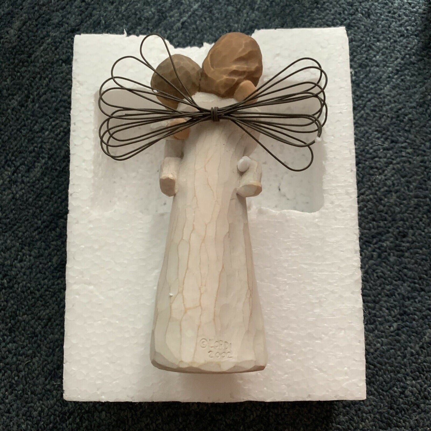 Willow Tree Figurine - Angels Embrace 26084 By Susan Lordi