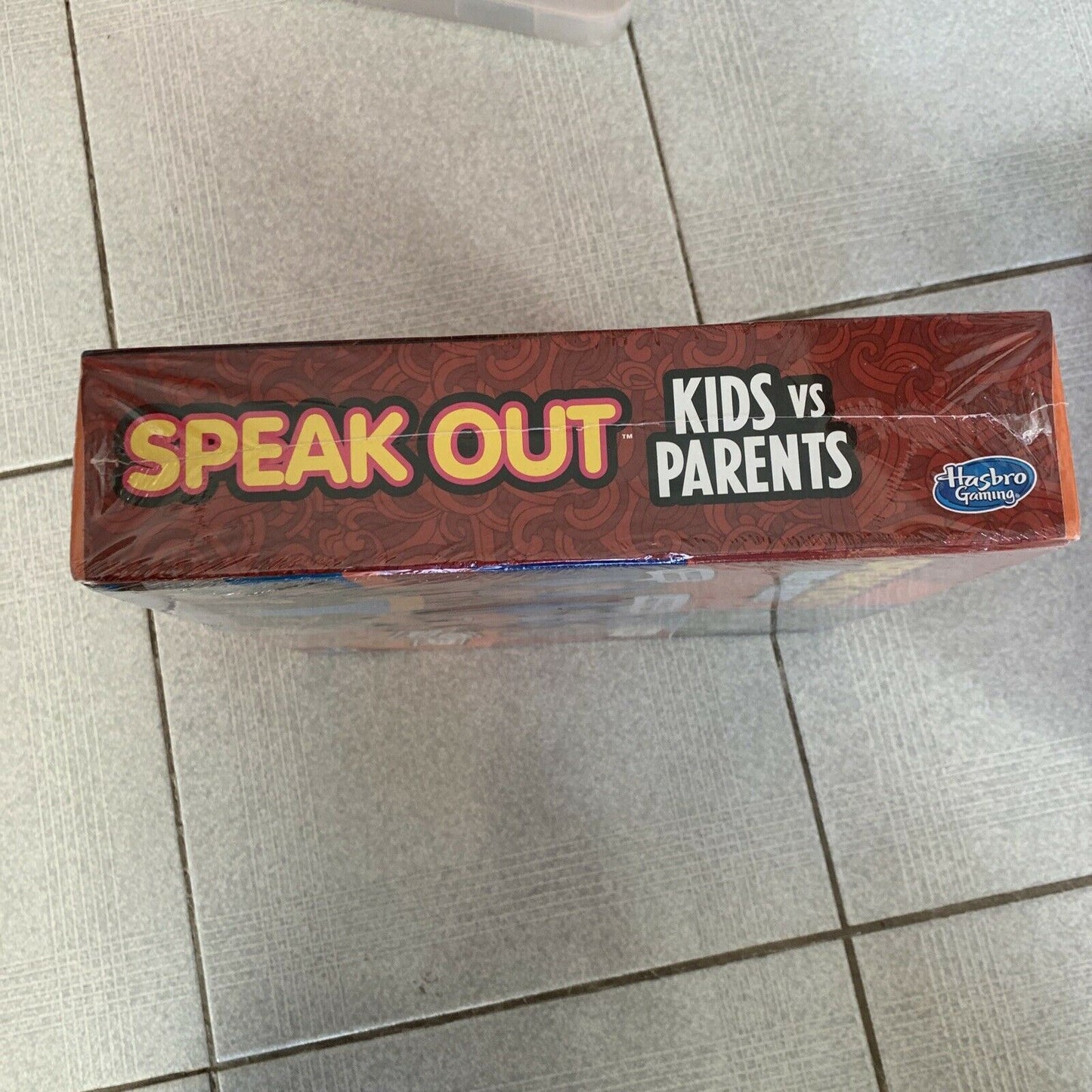 *New Sealed* Hasbro Speak Out Kids vs Parents Family Game