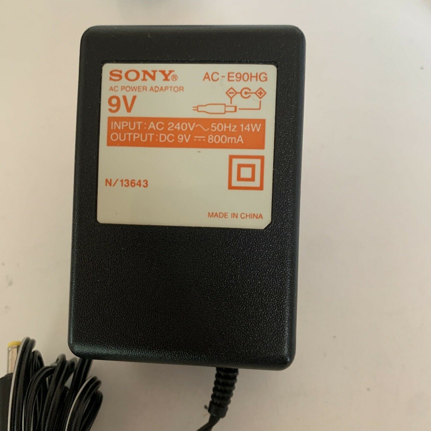 Genuine Sony AC-E90HG AC Adapter 9V 800mA Power Supply