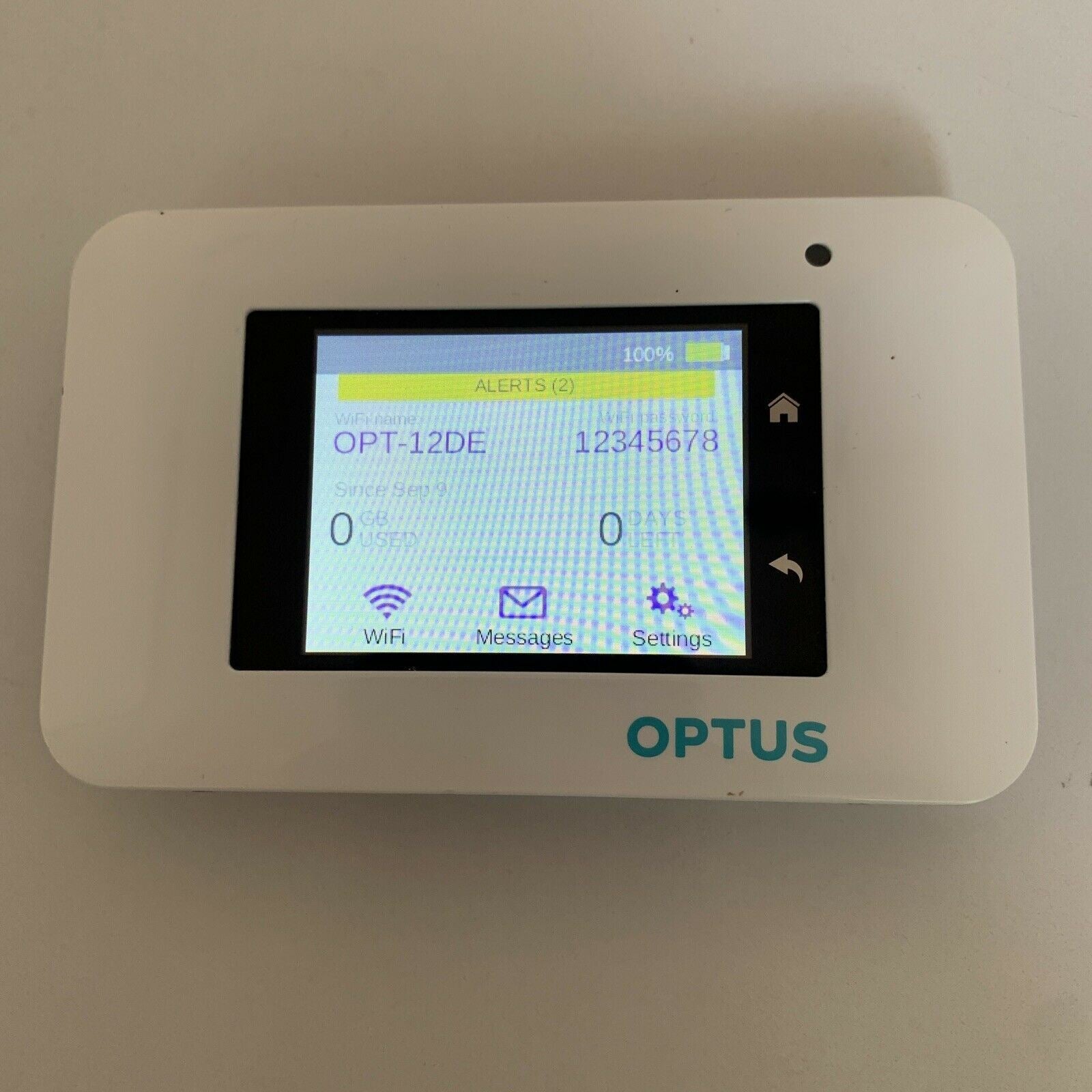 Optus Netgear AirCard 800S 4G Plus WiFi Mobile Hotspot Modem – Retro Unit