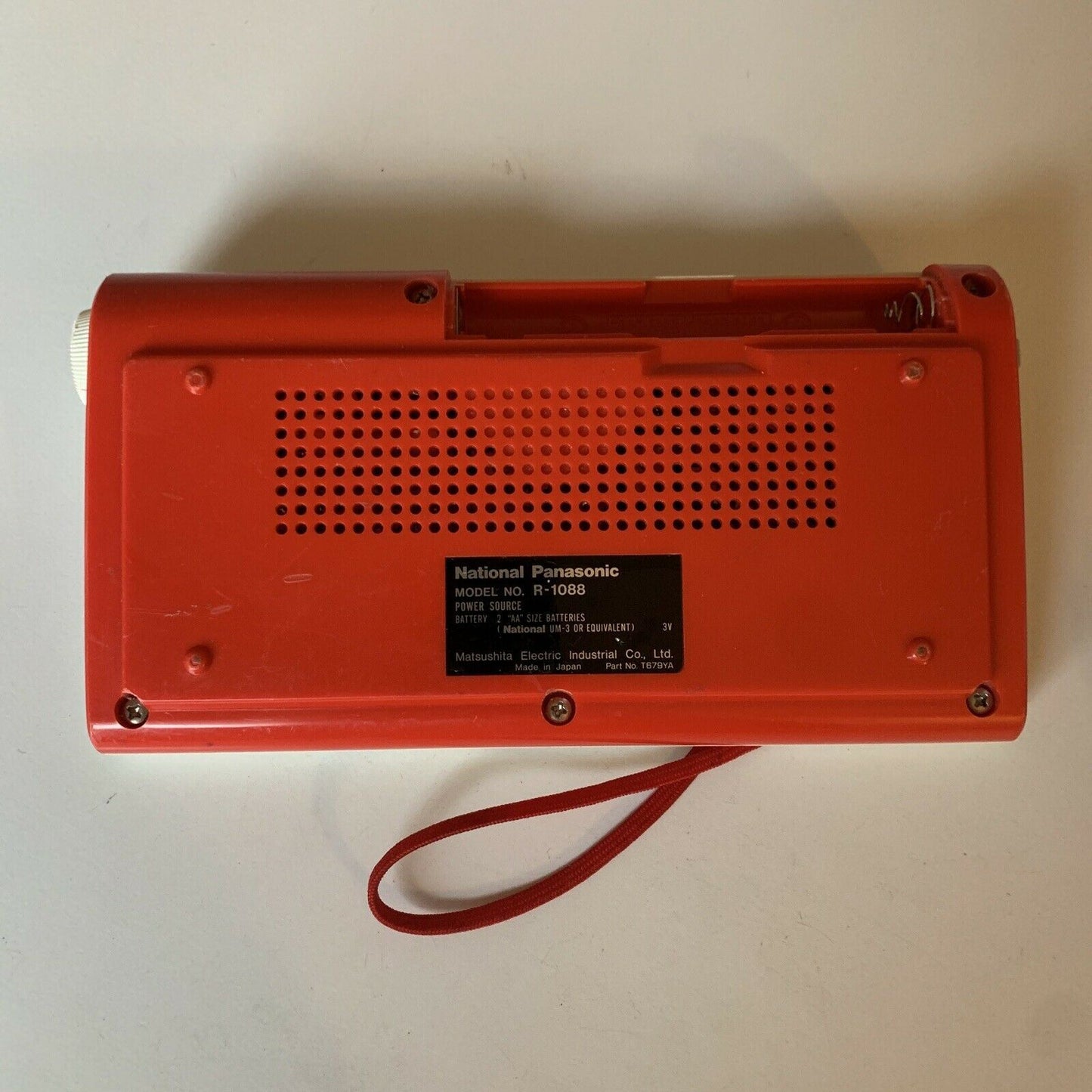 Vintage National Panasonic R-1088 Radio Made In Japan (Missing Battery Lid) 1975