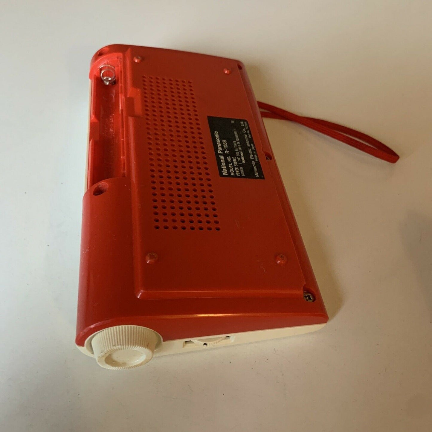 Vintage National Panasonic R-1088 Radio Made In Japan (Missing Battery Lid) 1975