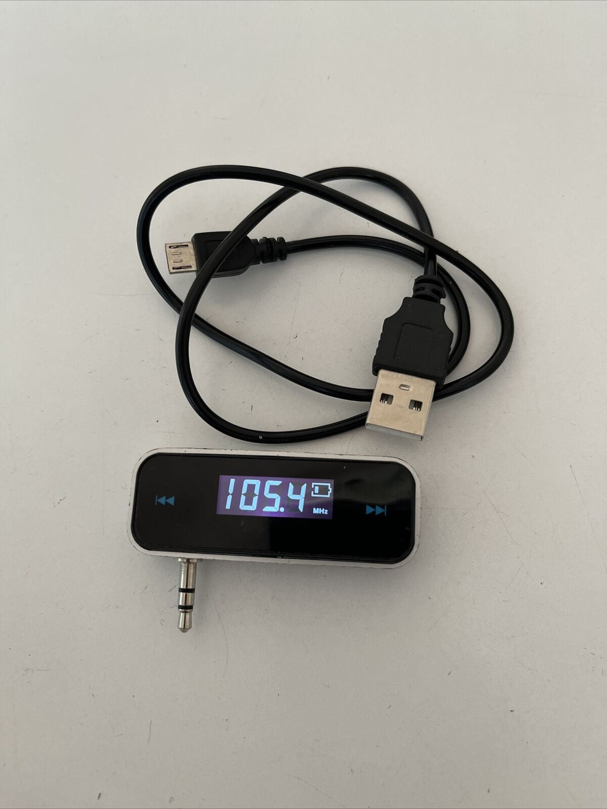 Portable FM Transmitter 3.5mm plug