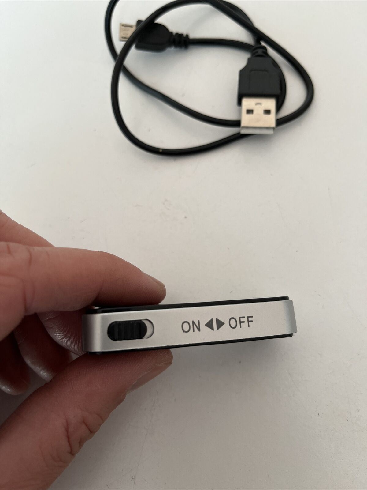 Portable FM Transmitter 3.5mm plug