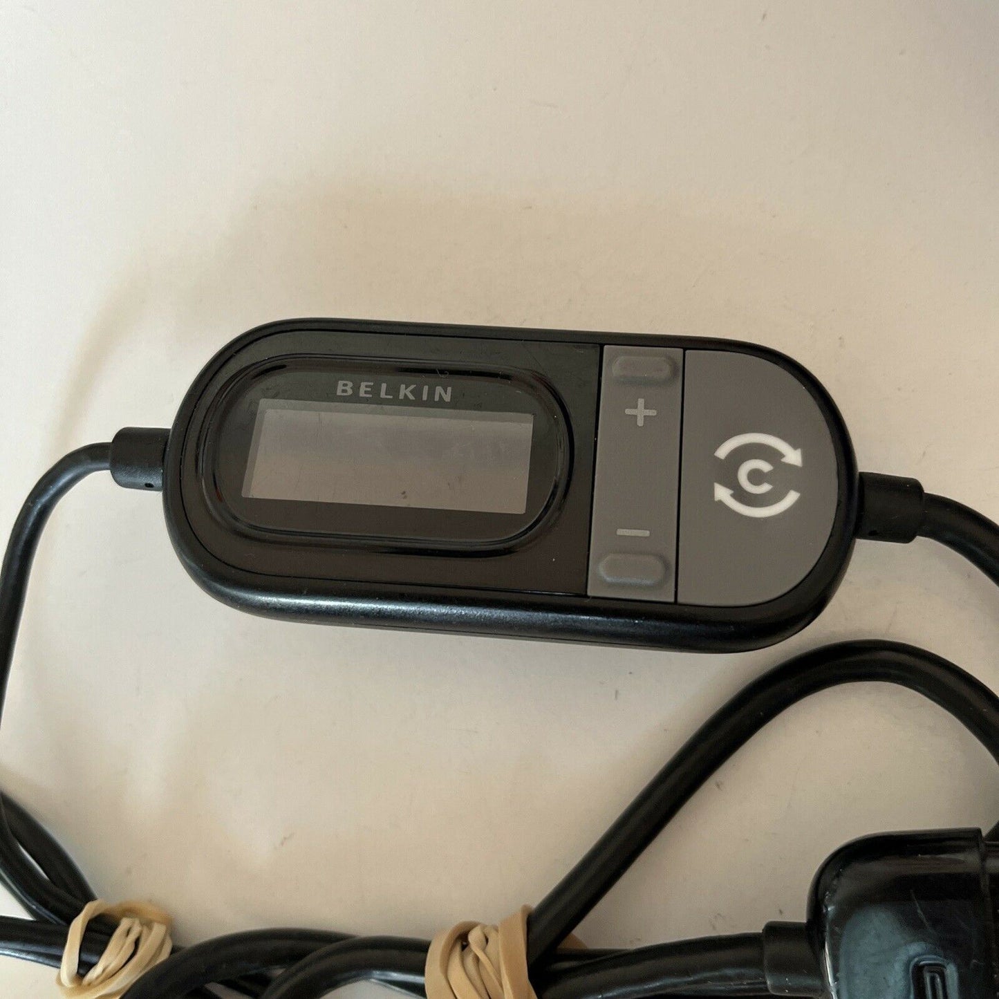 Belkin Tunecast Auto F8Z498 FM Transmitter for Apple 30-pin iPod iPhone iPad