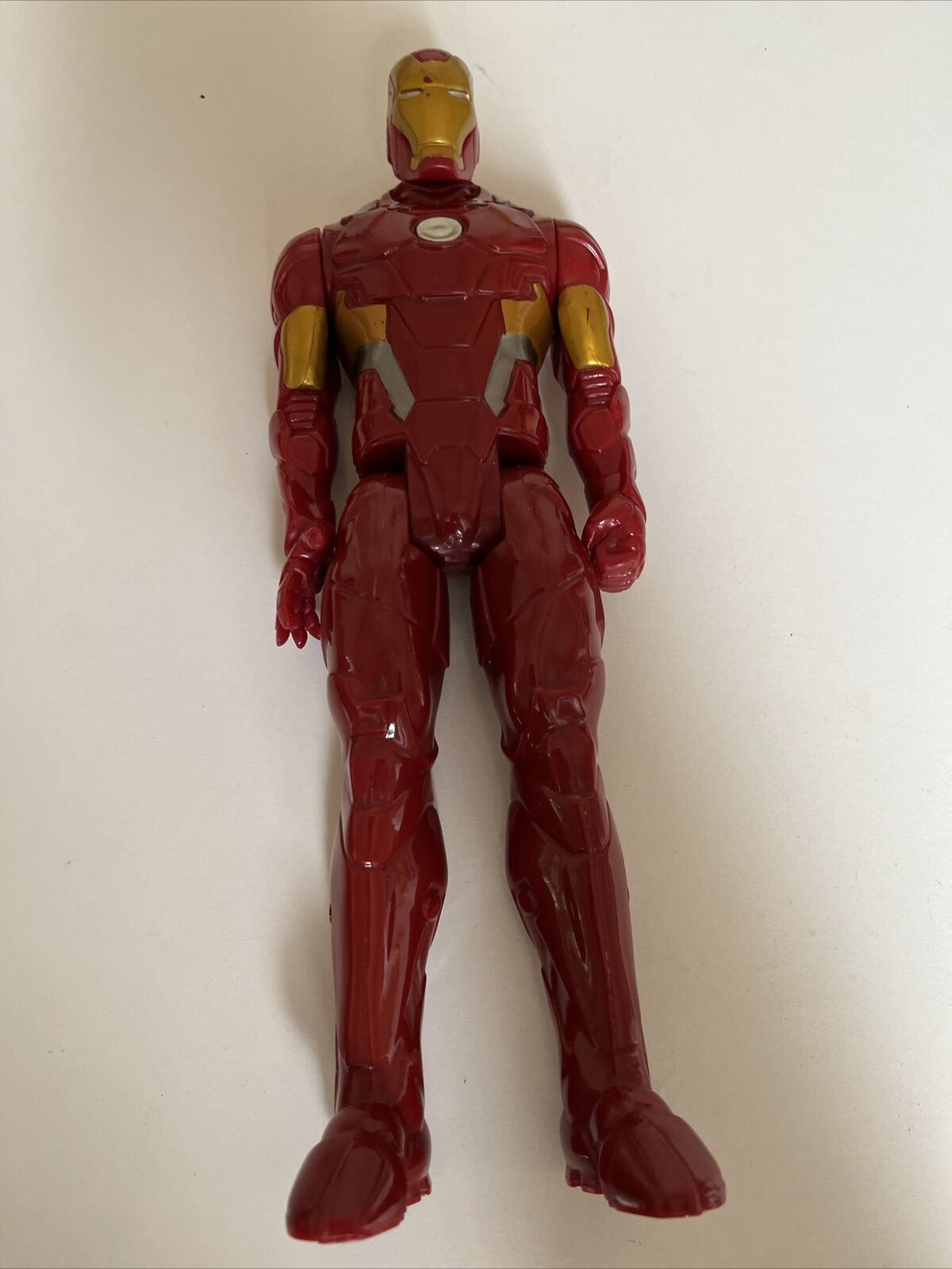 2x Iron Man Hasbro Figurine 26cm tall with 1 Iron Man with Speech and Lights