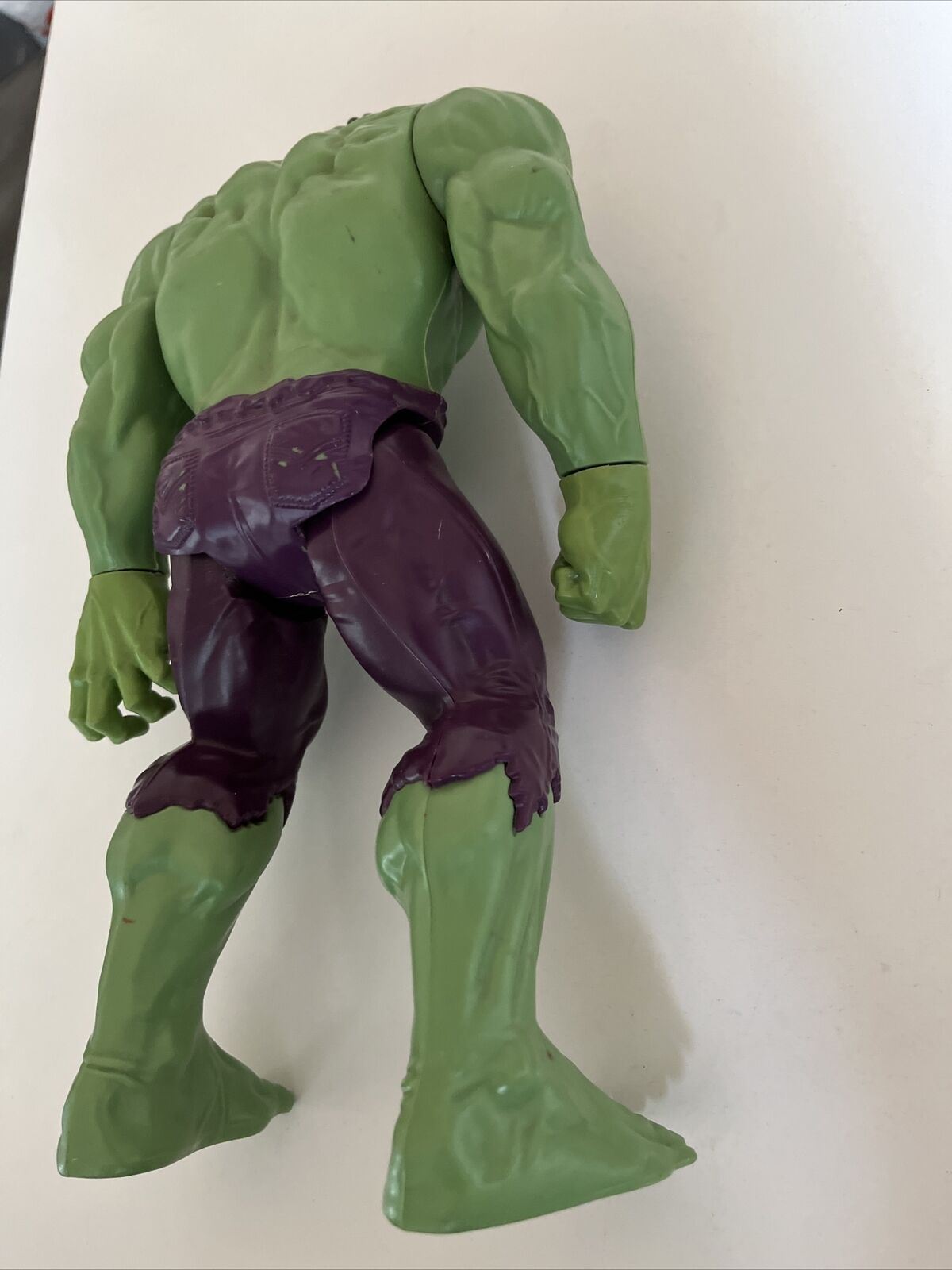 The Hulk Figurine 2013 C-3252B 29cm Tall Marvel Hasbro