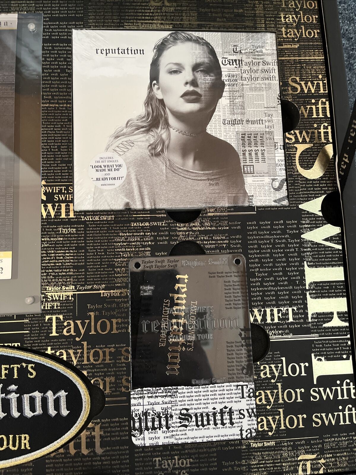 Taylor swift limited edition reputation good tour box