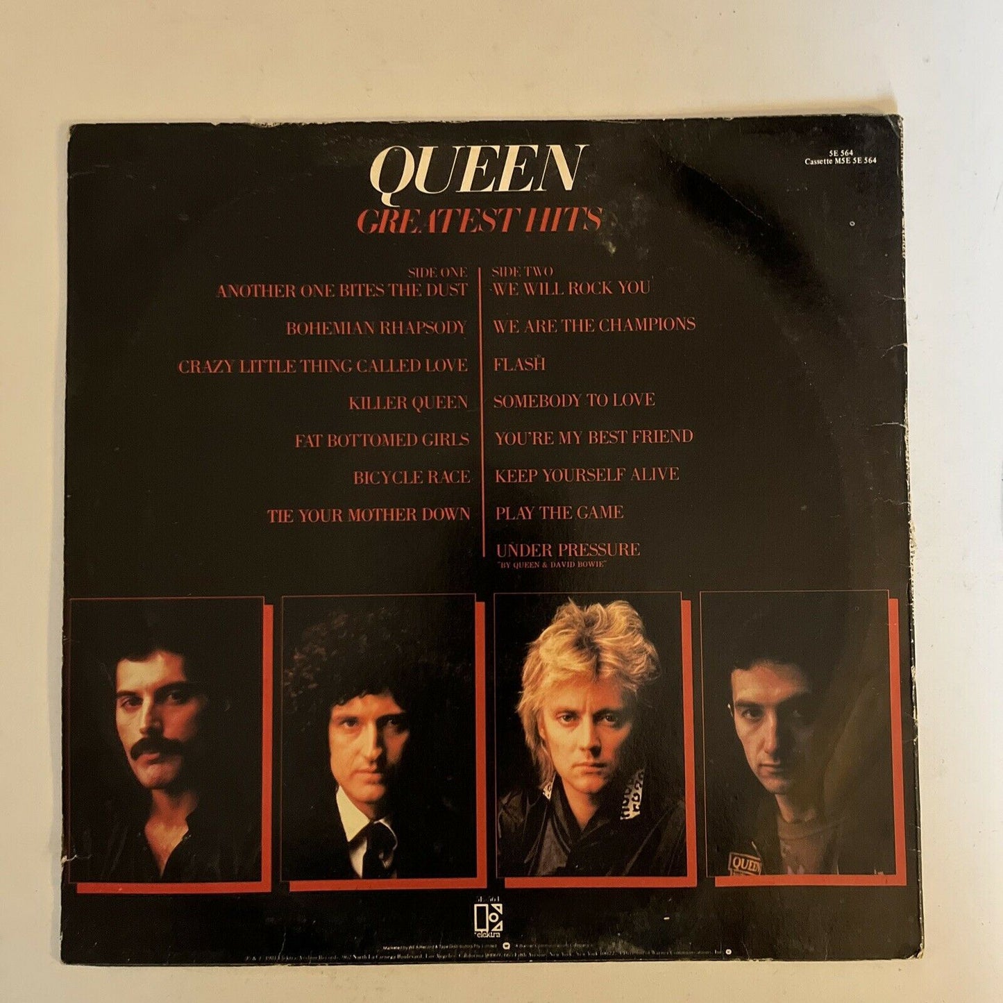 Greatest Hits [LP] by Queen (Vinyl LP Record, 1981) 5E-564