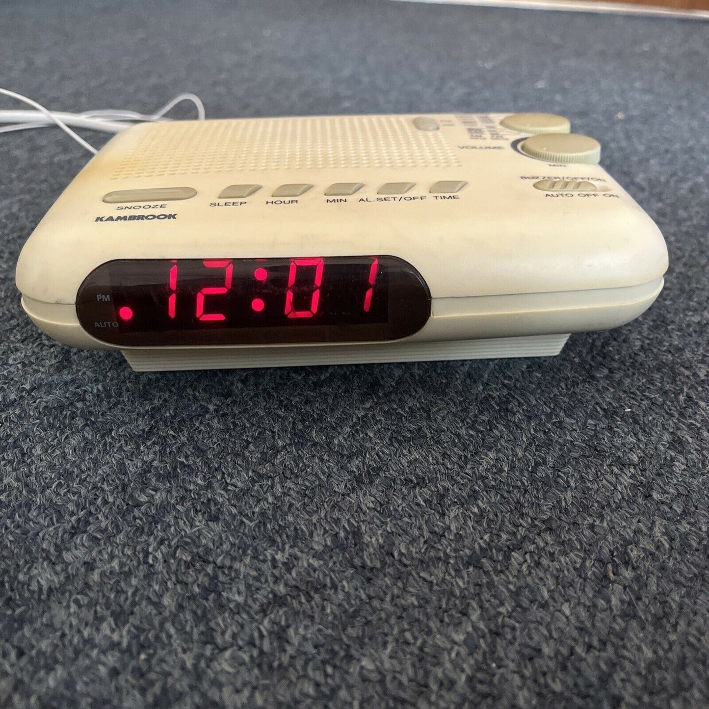 Kambrook KR-108 AM/FM Alarm Clock Radio