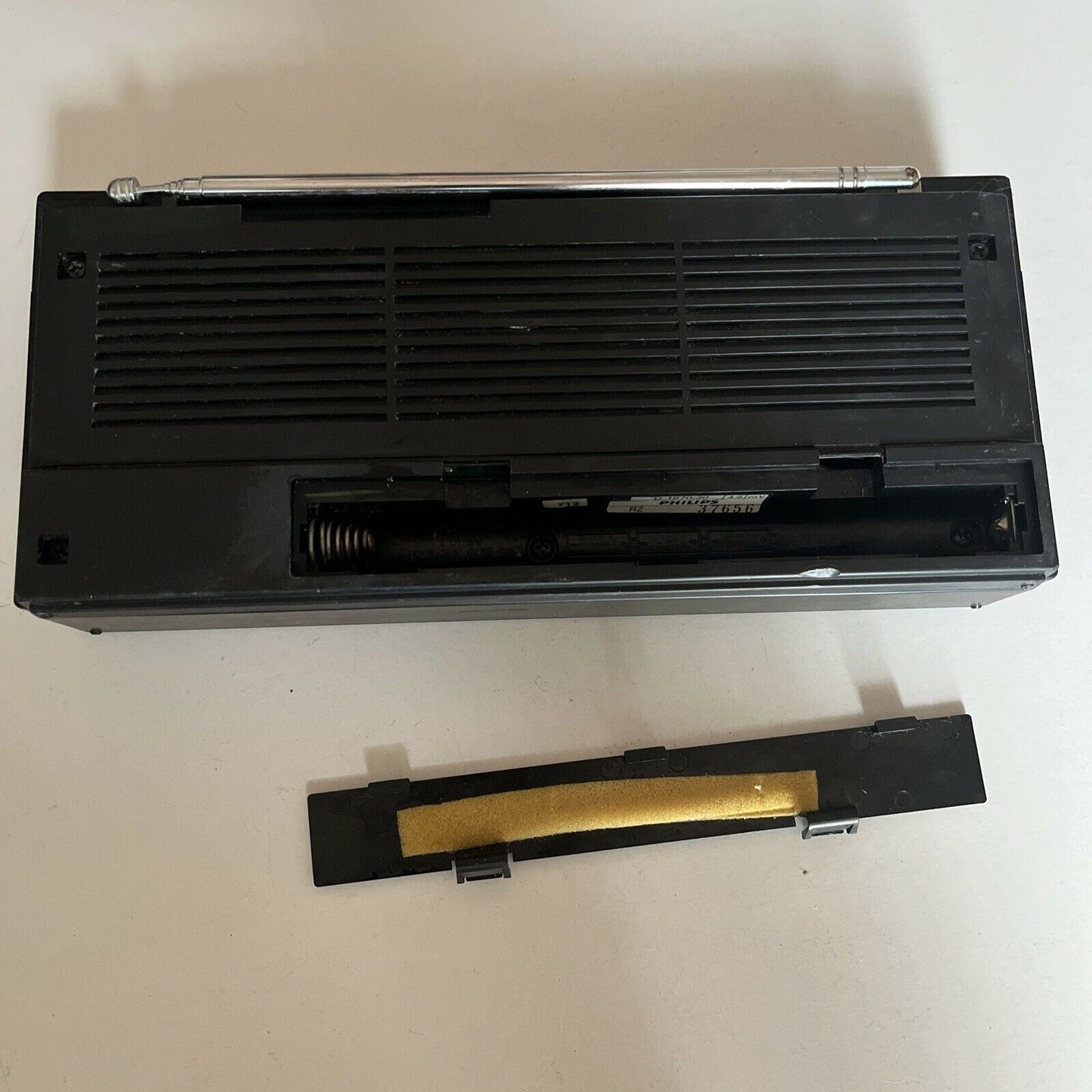 Vintage Philips D-1670 Portable Stereo Receiver AM/FM Radio 1986