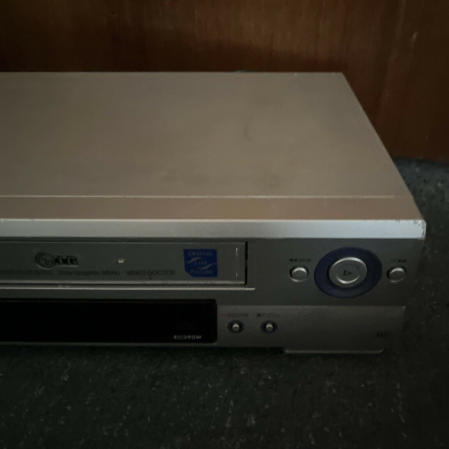 LG EC290W VCR PAL/NTSC VHS 6 Head Player & Recorder - Long Play & Record