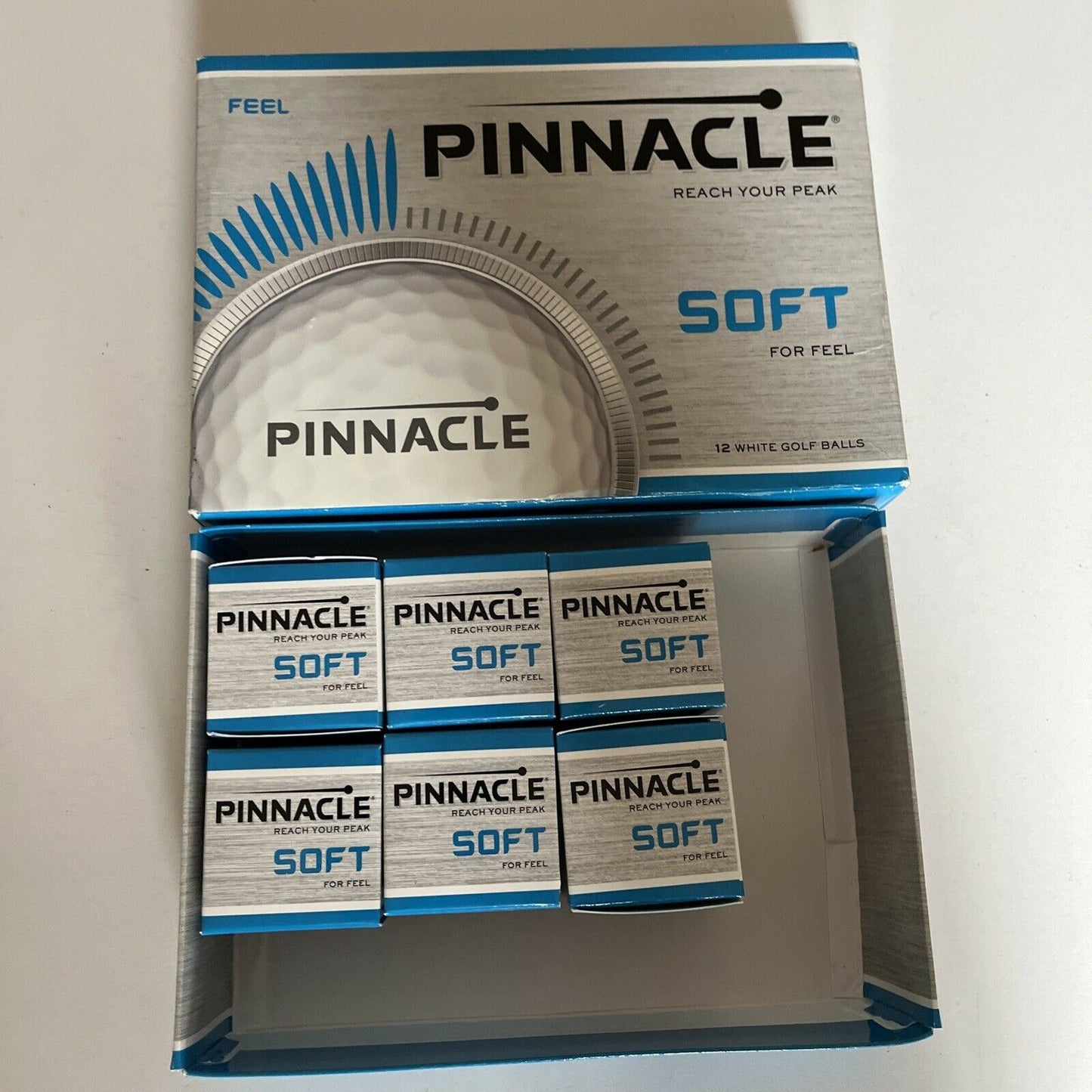 12x Dunlop Masters Pro Golf Balls 6x Pinnacle Soft Golf Balls