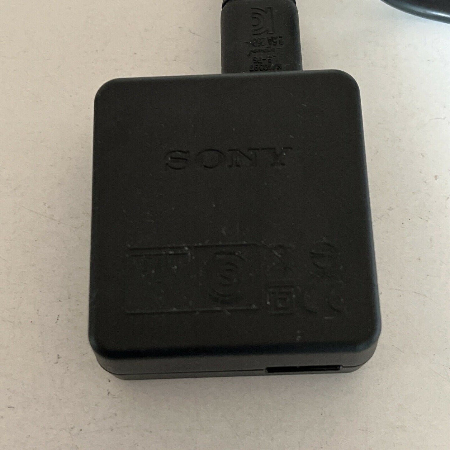 Genuine SONY AC-UB10D AC Adaptor USB Power Supply NEX-6 NEX-5R DSC RX100 HX30