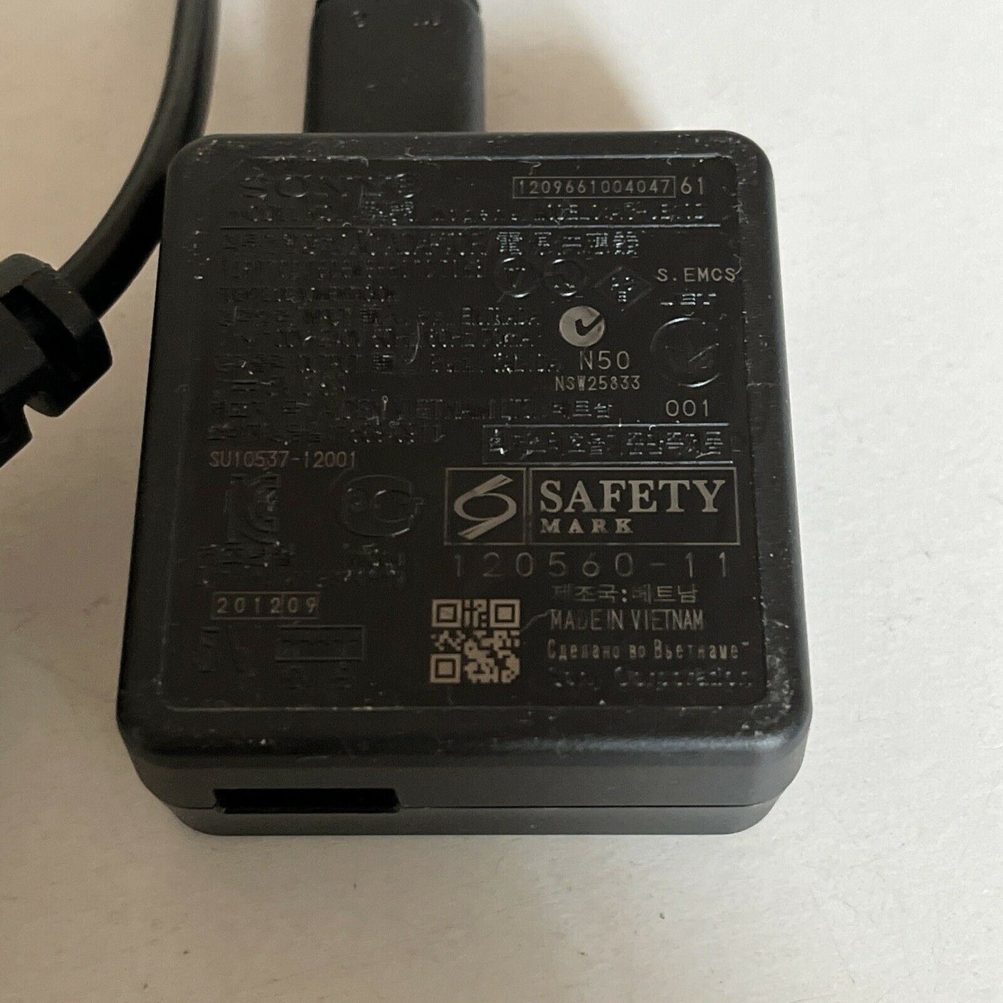 Genuine SONY AC-UB10D AC Adaptor USB Power Supply NEX-6 NEX-5R DSC RX100 HX30