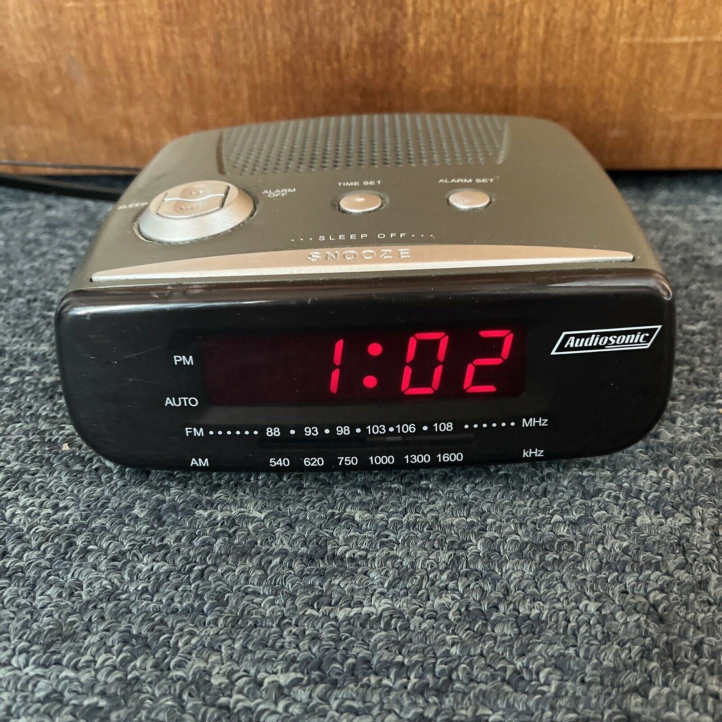 Audiosonic AM/FM Clock Radio KM-38