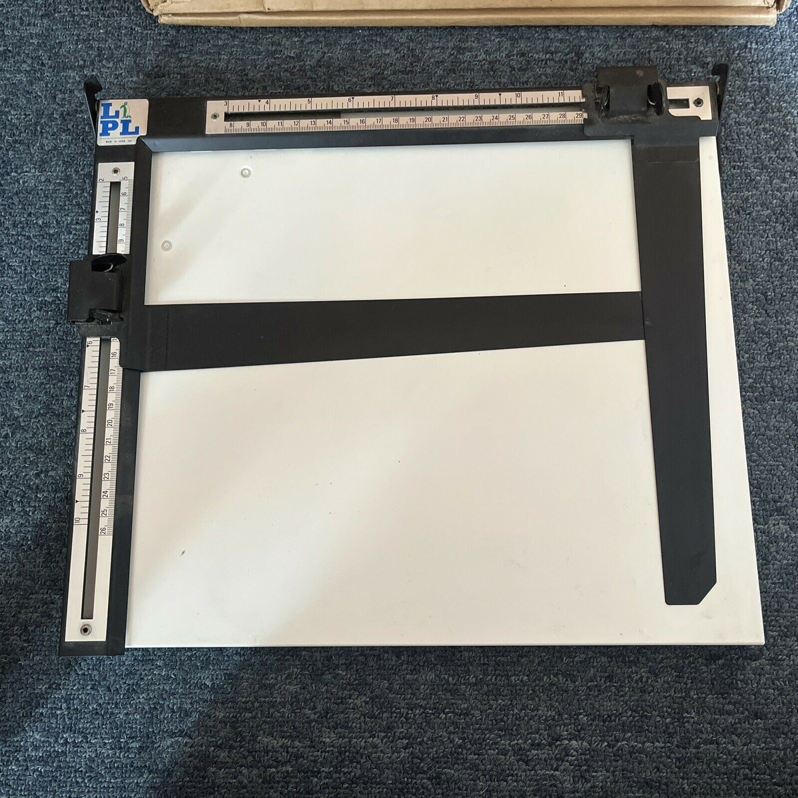 LPL Easel Mask 503A 26x30cm 10'x12' Made In Japan Retro Unit