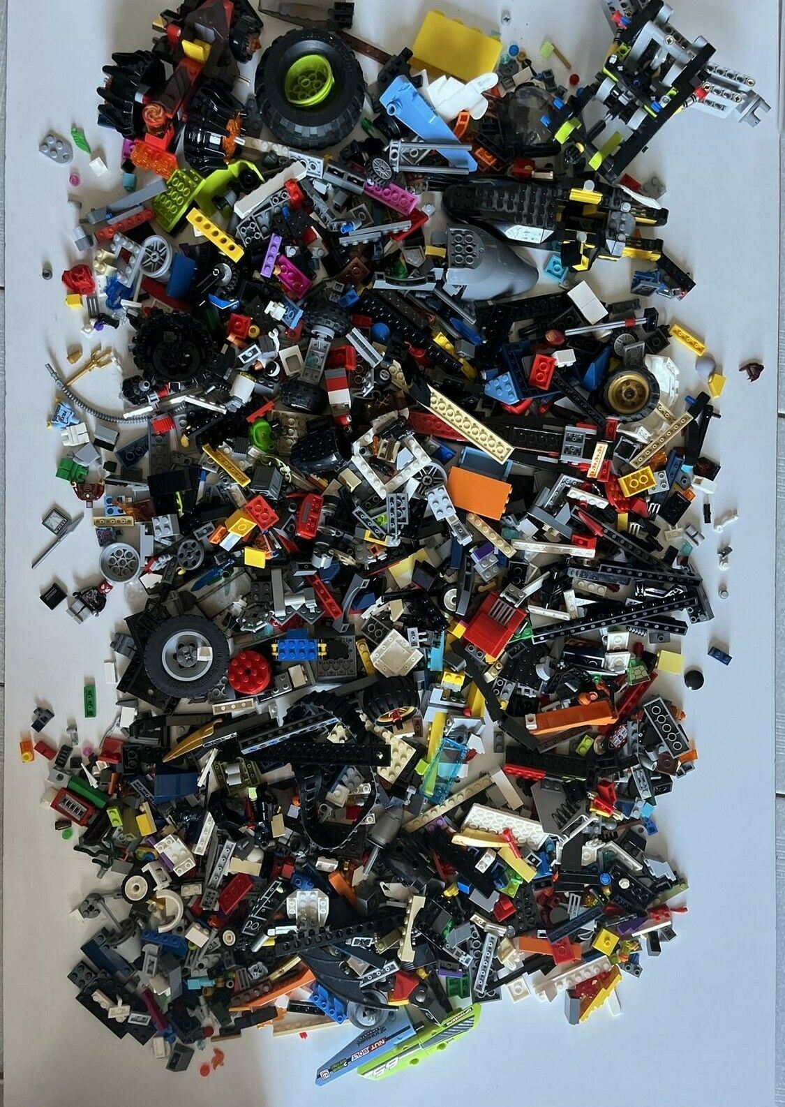 Lego Bulk Lot, Lego Technic Wheels, swords, parts, Assorted LEGO Approx 2.5kg