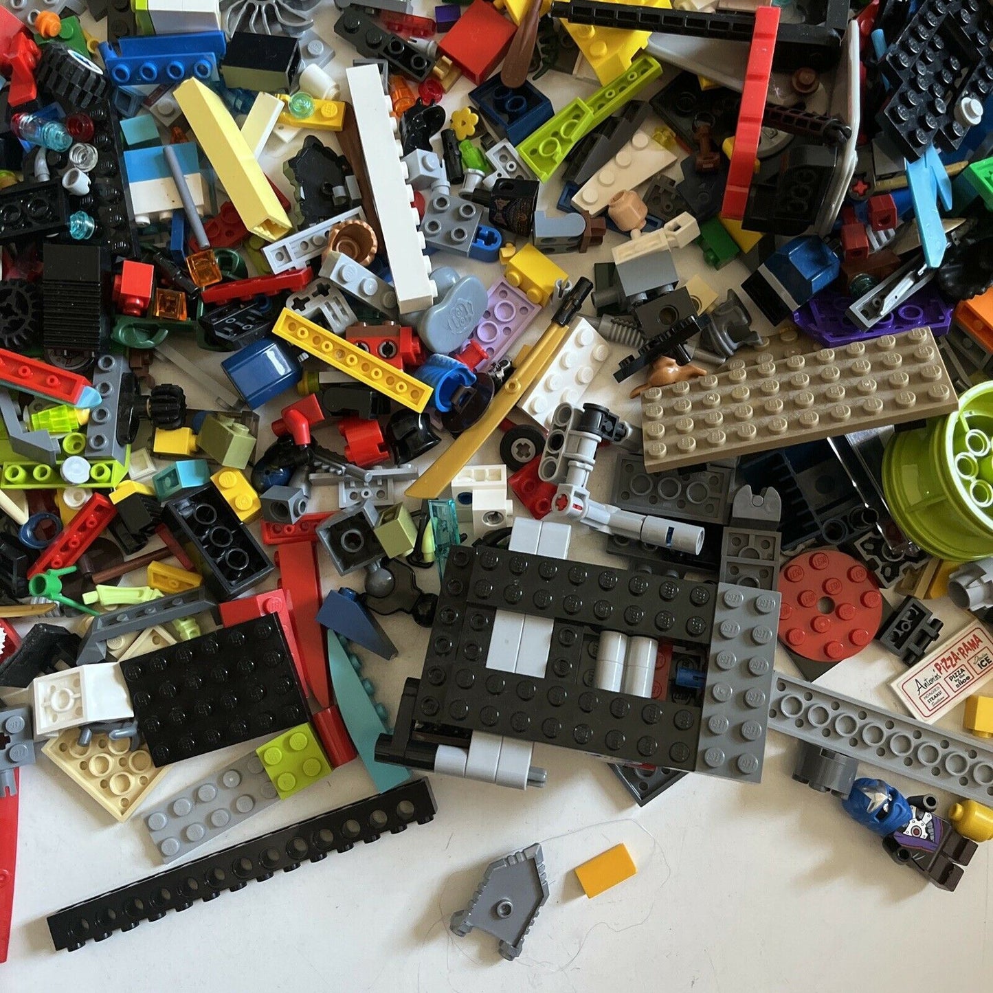 Lego Bulk Lot, Lego Technic Wheels, Assorted, Characters, Guns, Swords 2kg LEGO