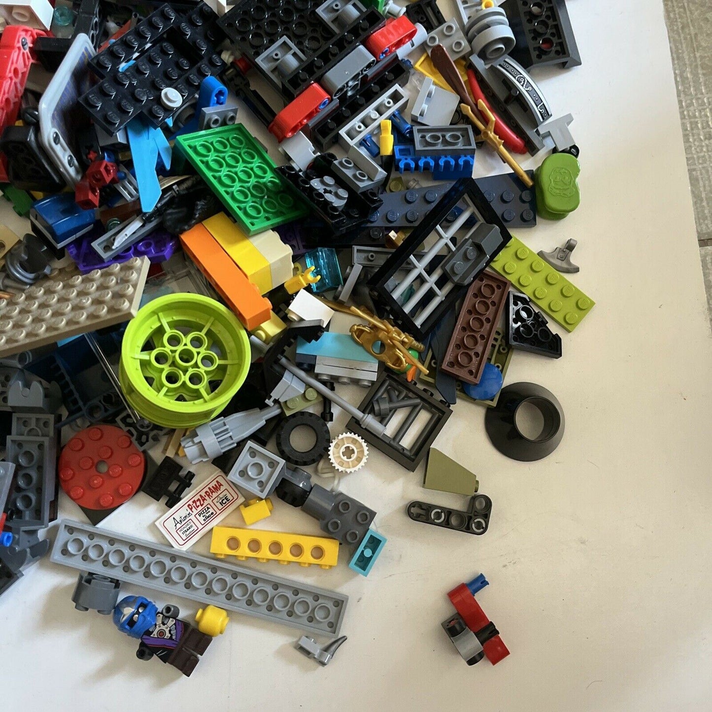 Lego Bulk Lot, Lego Technic Wheels, Assorted, Characters, Guns, Swords 2kg LEGO