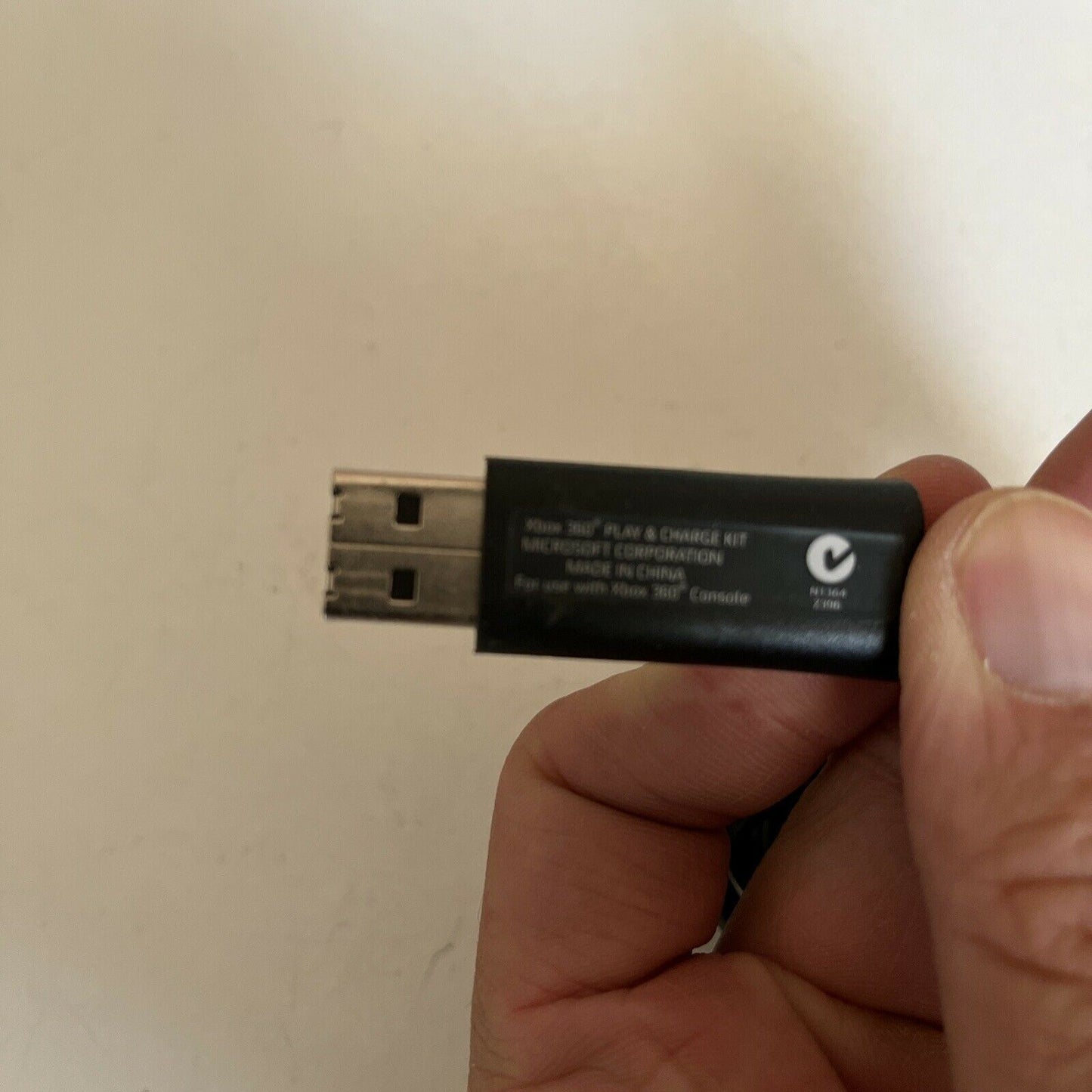 Genuine Official Microsoft  Xbox 360 Play & Charger Kit X816689-006 *USB only