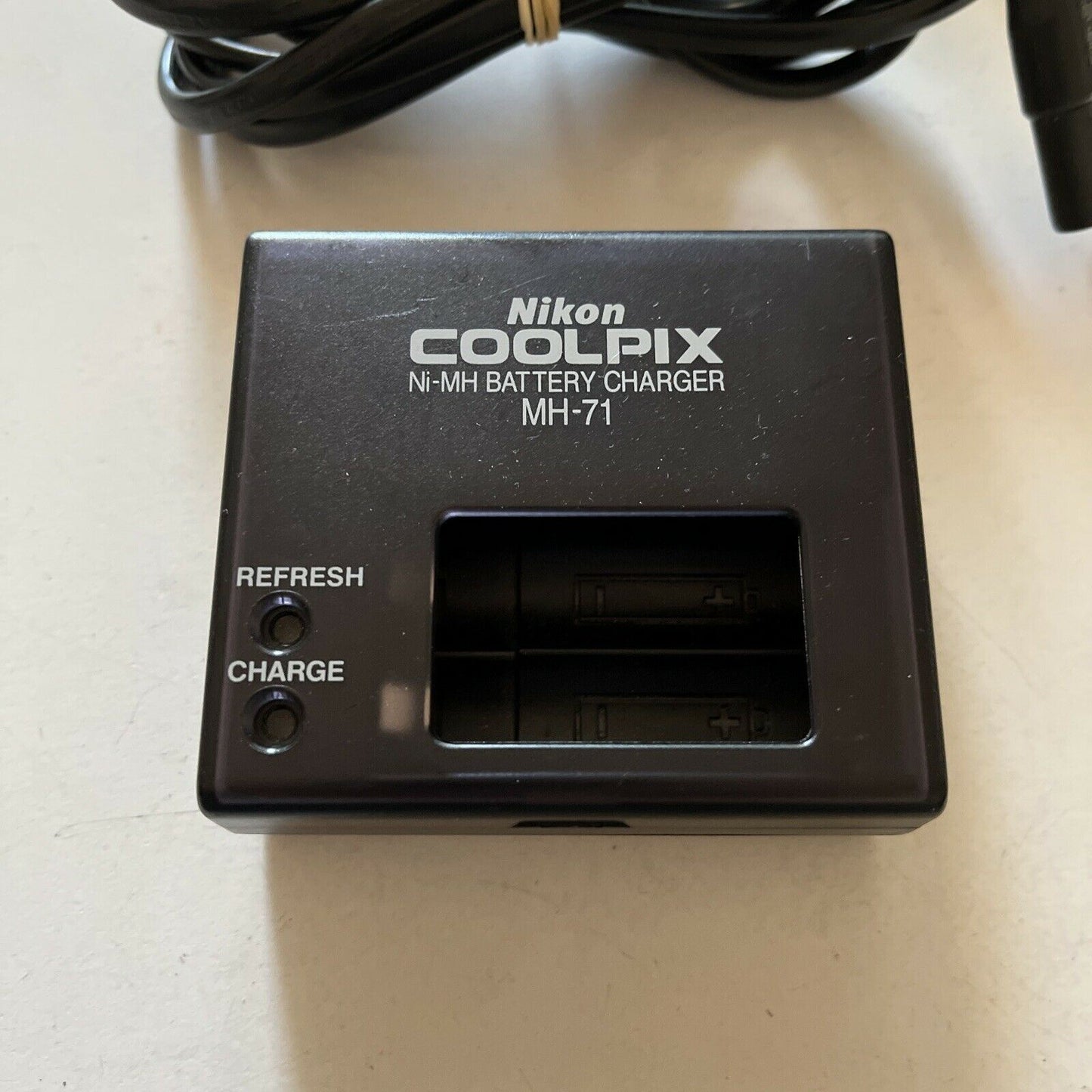 Genuine Nikon Coolpix Ni-MH Battery Charger MH-71 for EN-MH1  Battery