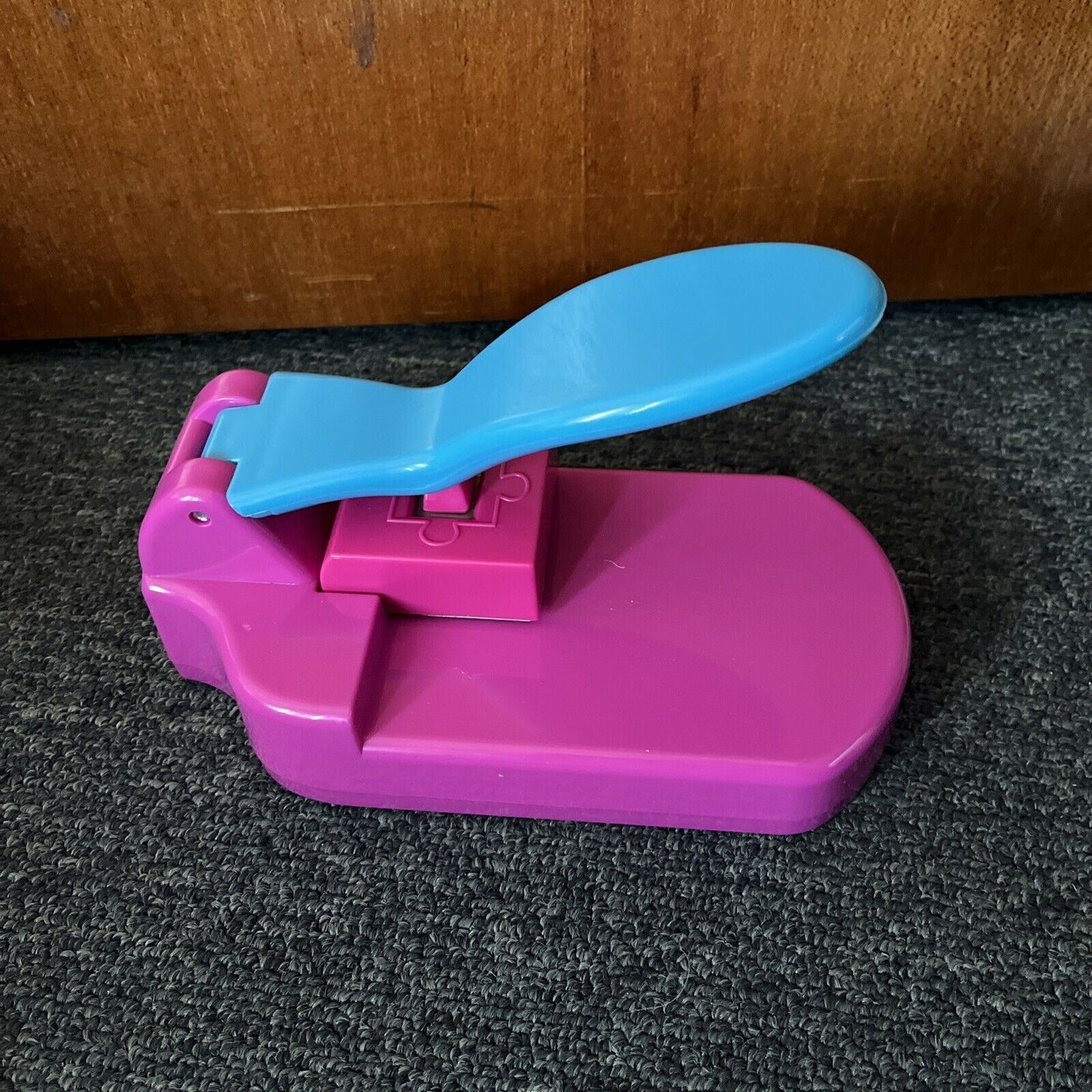 Jigsaw Puzzle Punch Maker - DIY Create Your Own Jigsaw Puzzle