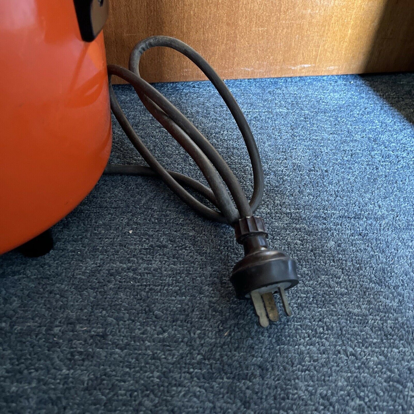 Vintage Sanyo Slow Cooker ESC 270 Made in Japan with Ceramic Pottery. Good cond.