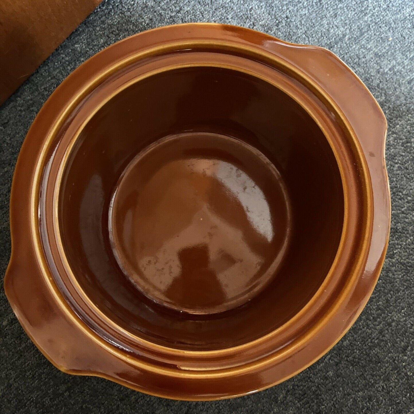 Vintage Sanyo Slow Cooker ESC 270 Made in Japan with Ceramic Pottery. Good cond.
