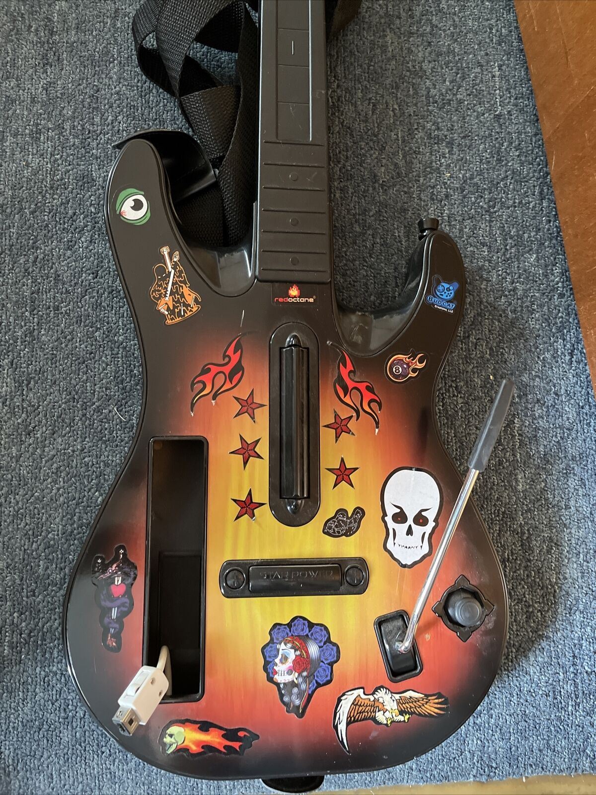 Guitar Hero Wireless Guitar Sunburst For Nintendo Wii 95455.805