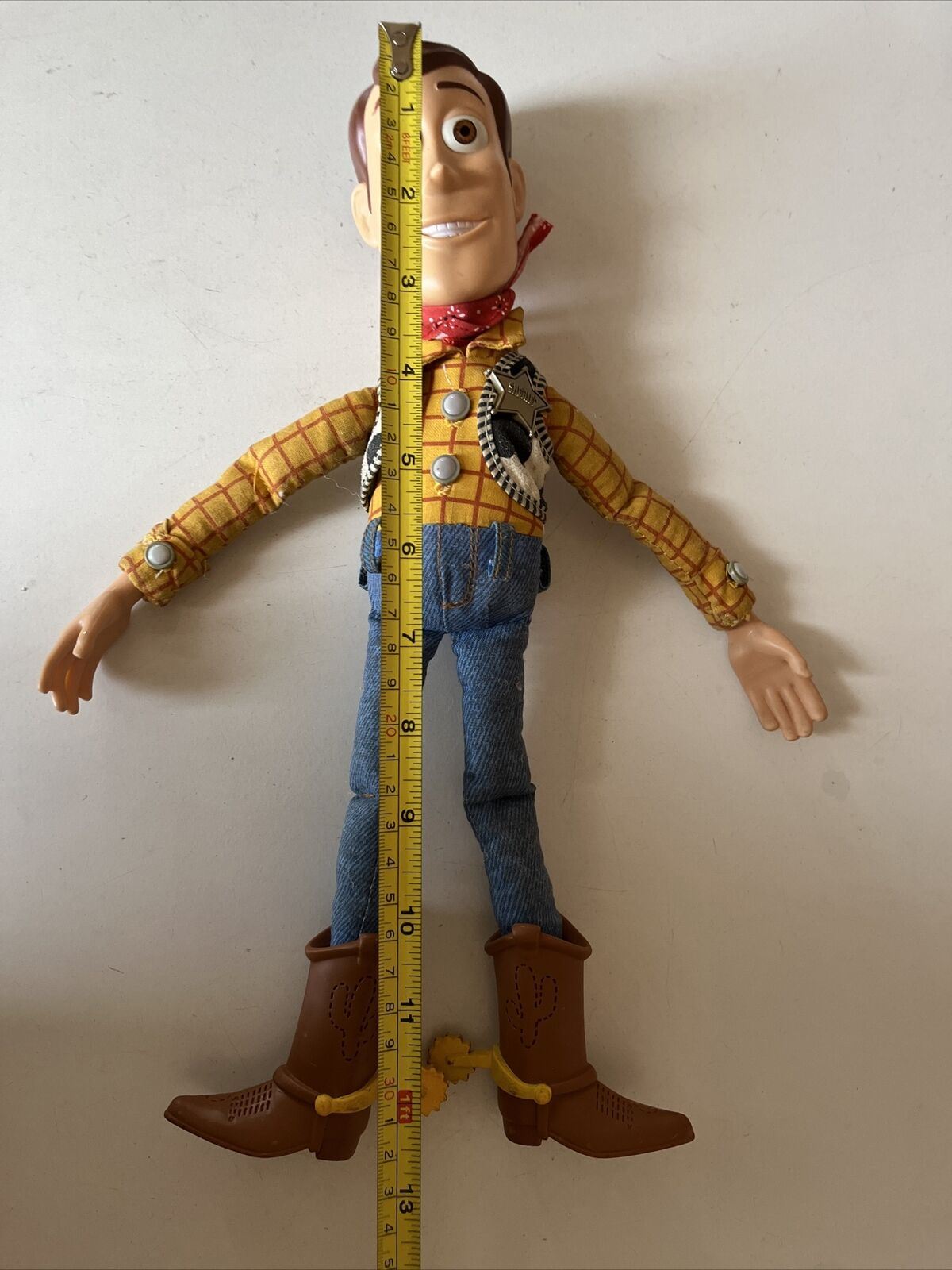 Disney Toy Story Sheriff Woody Talking Action Figure  Pull String R2685 working