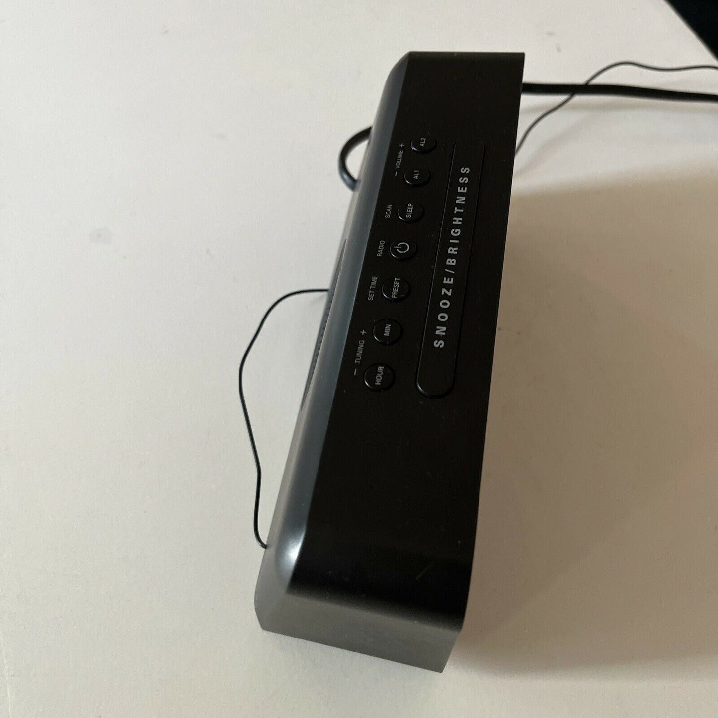 Philips Big Display Alarm Clock Radio AJ3232B/79 with Snooze Function