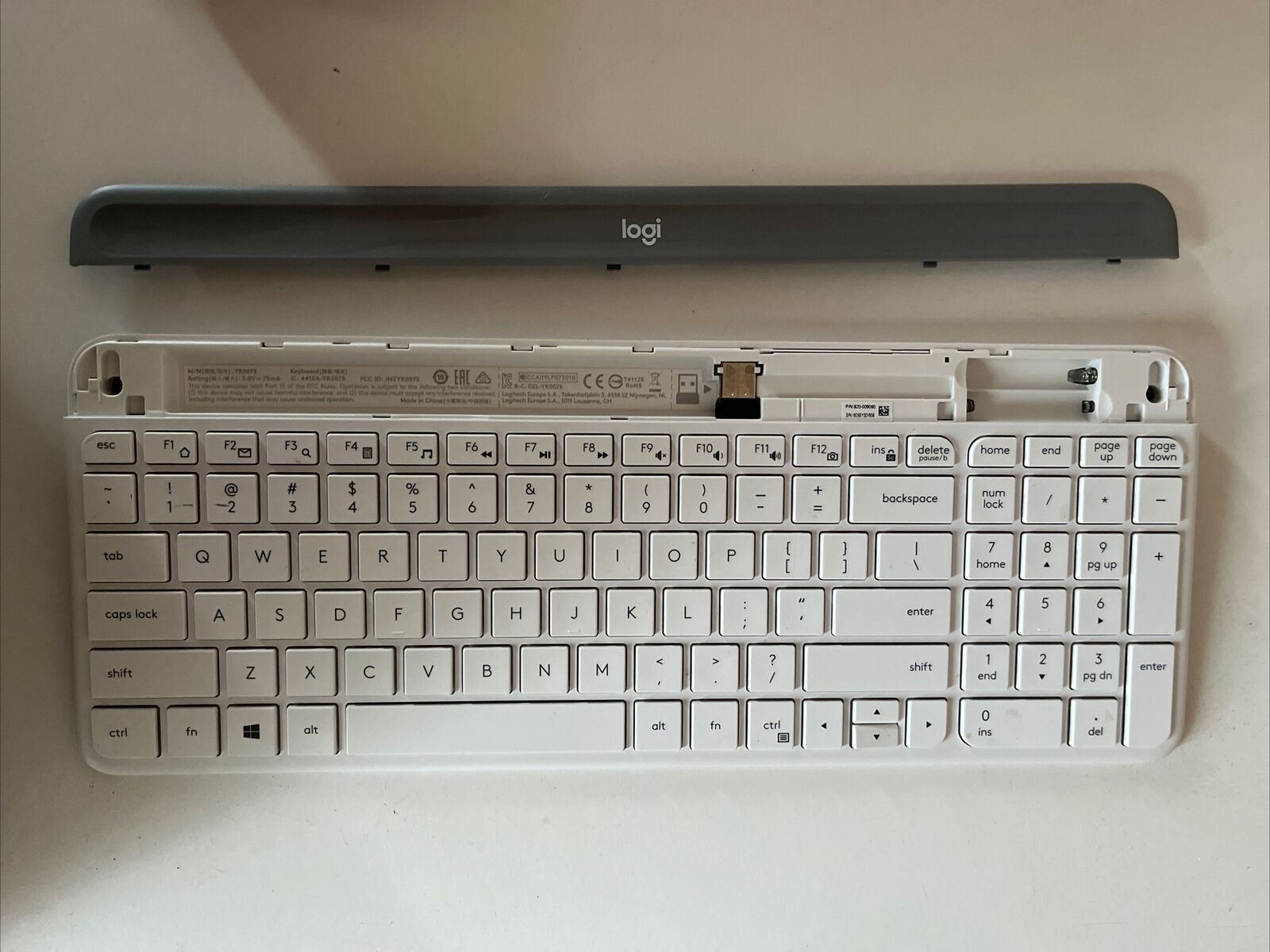 Logitech K470 Wireless Slim Keyboard – Retro Unit