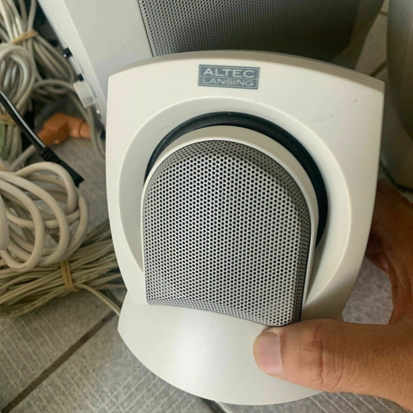 Altec deals lansing avs500