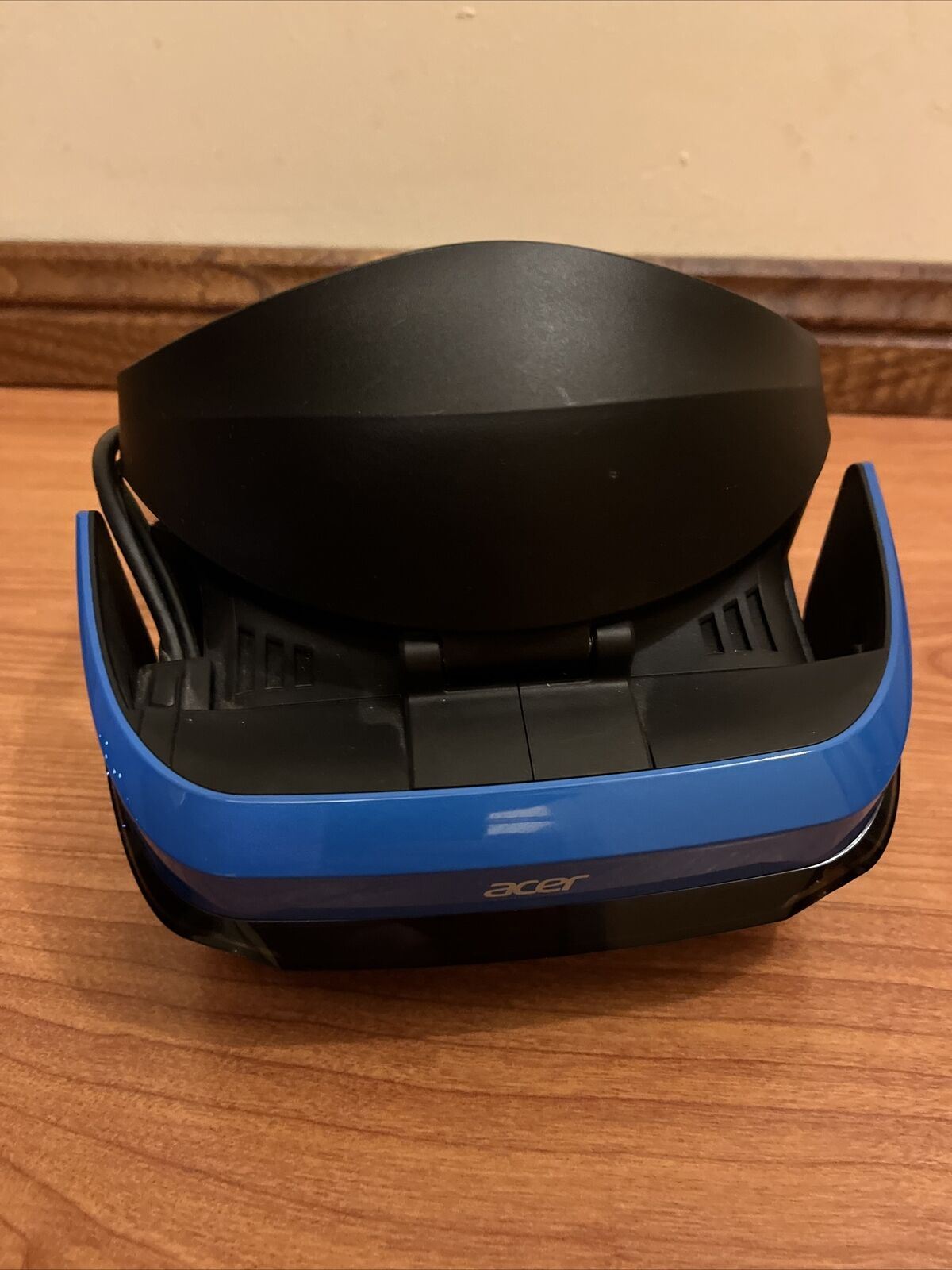 Acer Windows Mixed Reality Headset with 2x Motion Controllers H7001 VR HDMI USB