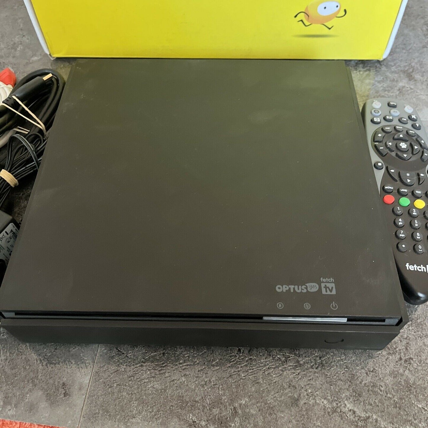 Optus Yes Fetch TV M605T 1TB with Remote - Black