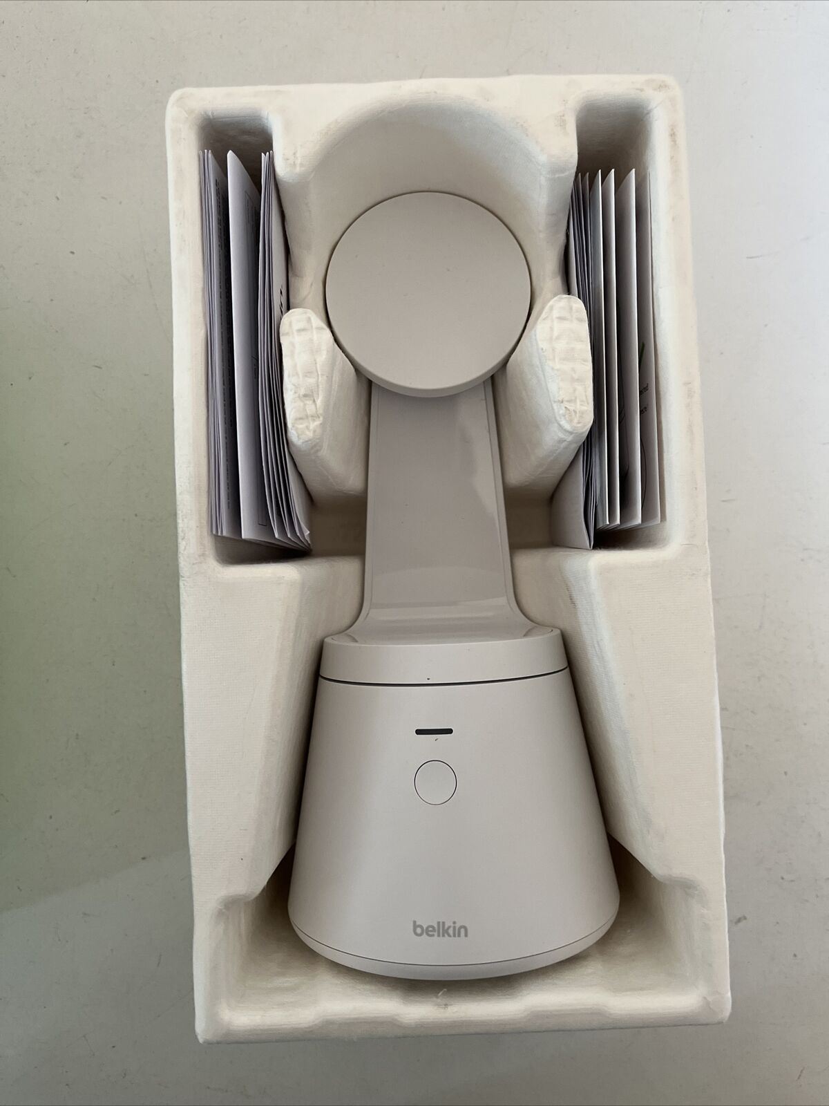 Belkin Magnetic Mount with Face Tracking for Apple iPhone