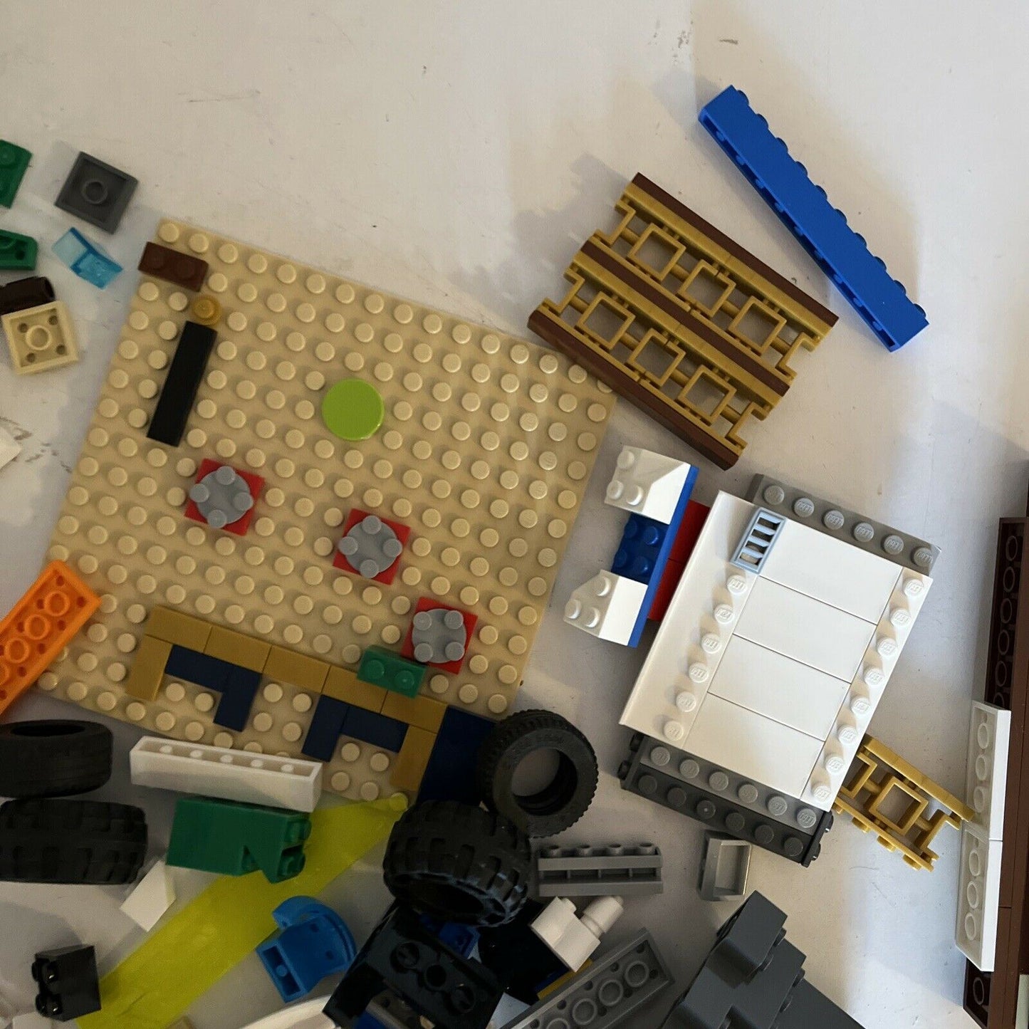 Assorted Bulk Lego Set Jurassic World & Others 750g