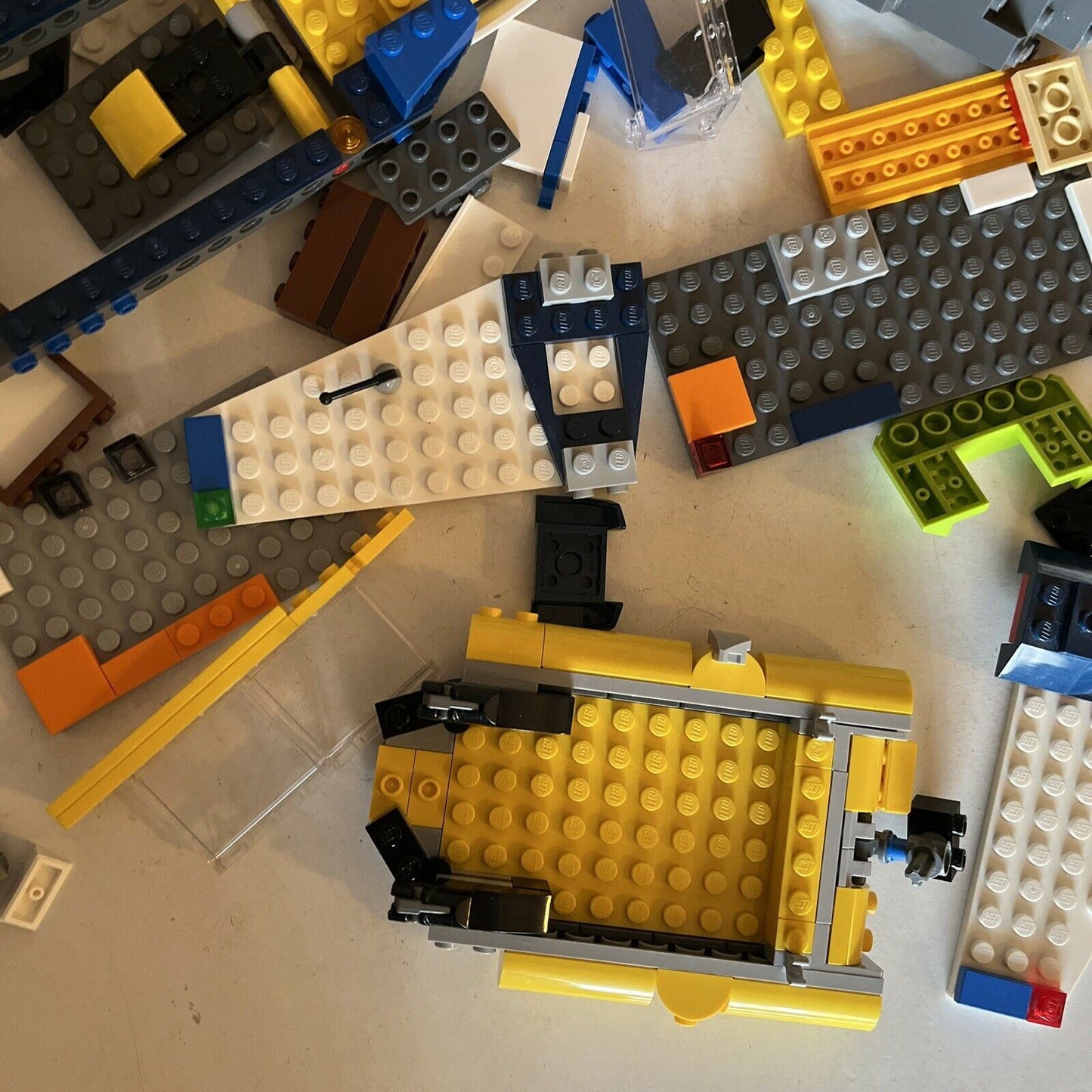 Assorted Bulk Lego Set Jurassic World & Others 750g